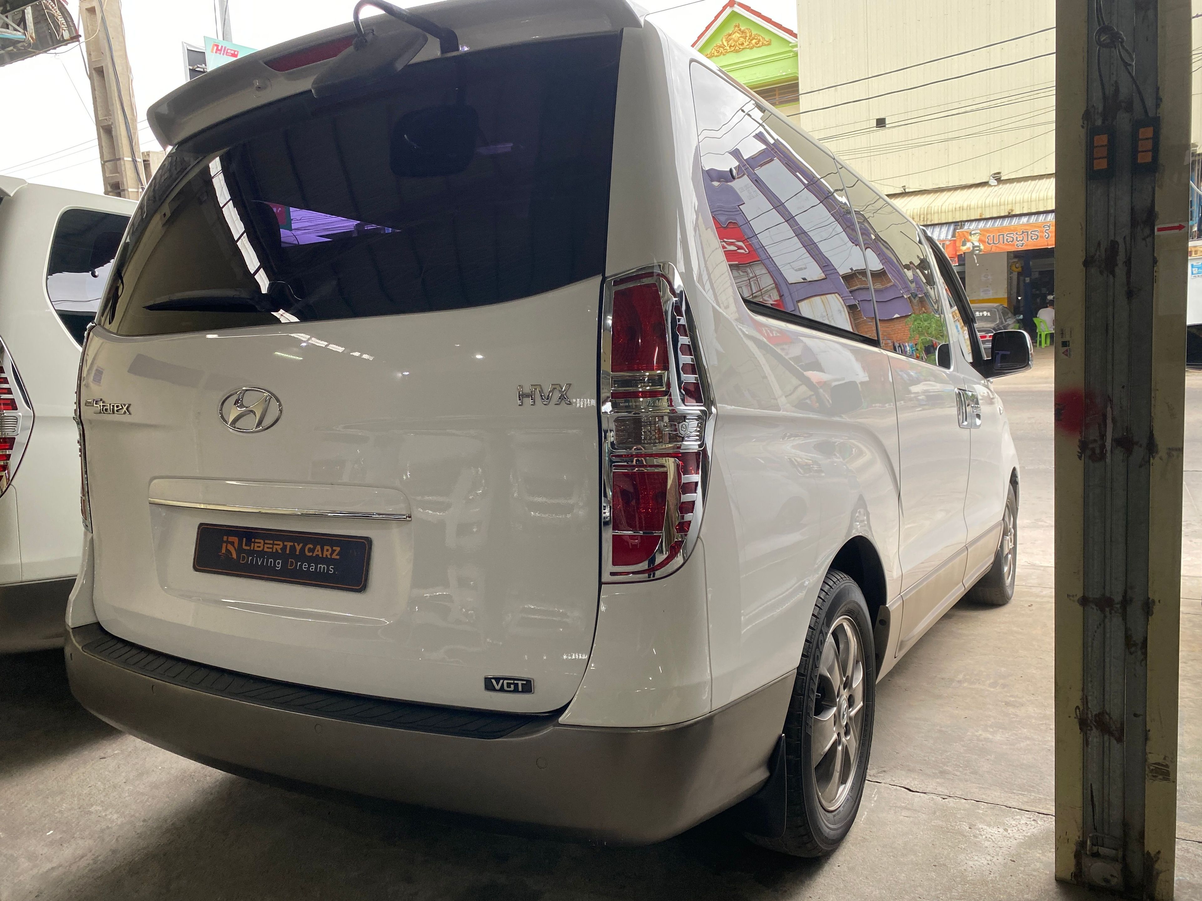 Hyundai Starex HVX 2014