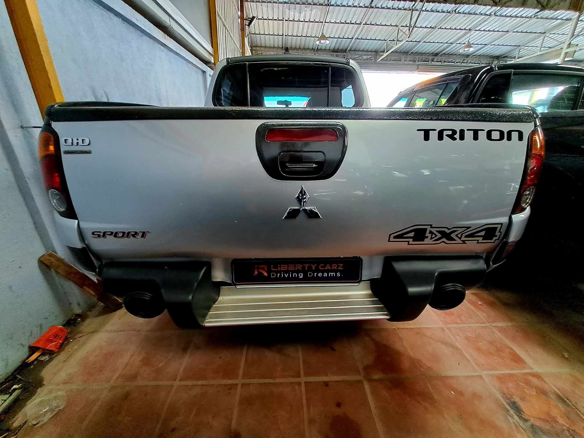 三菱 Triton 2009