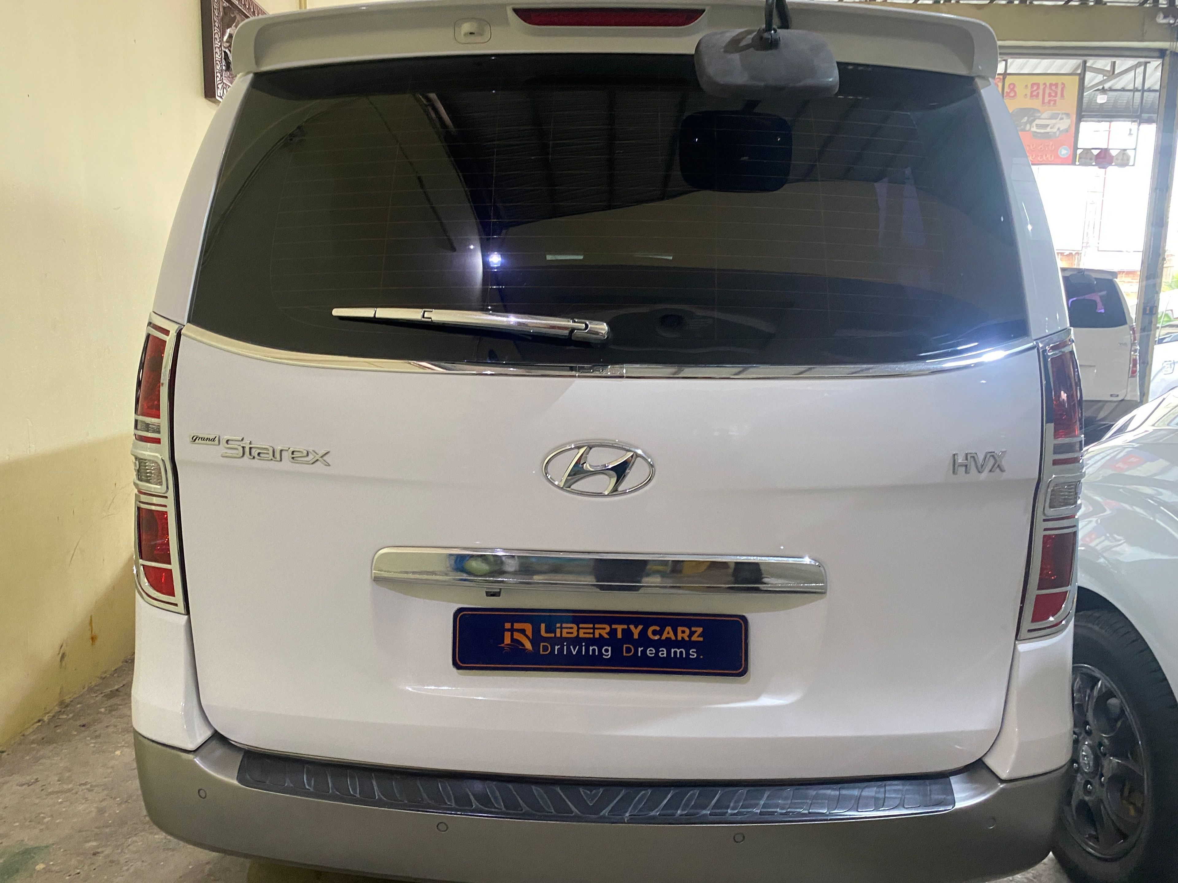 Hyundai Starex HVX 2013