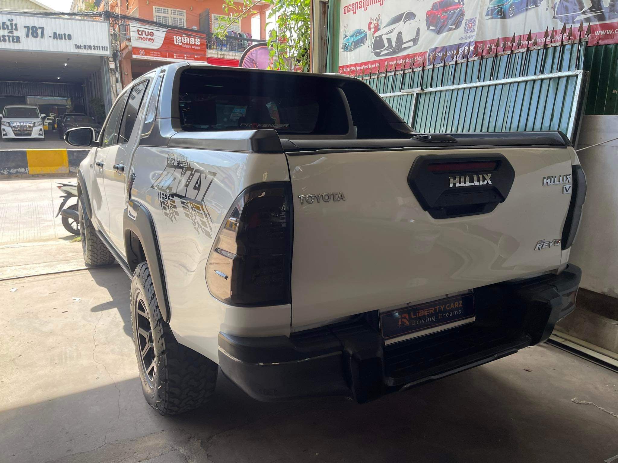 តូយ៉ូតា Hilux Revo Rally 2019