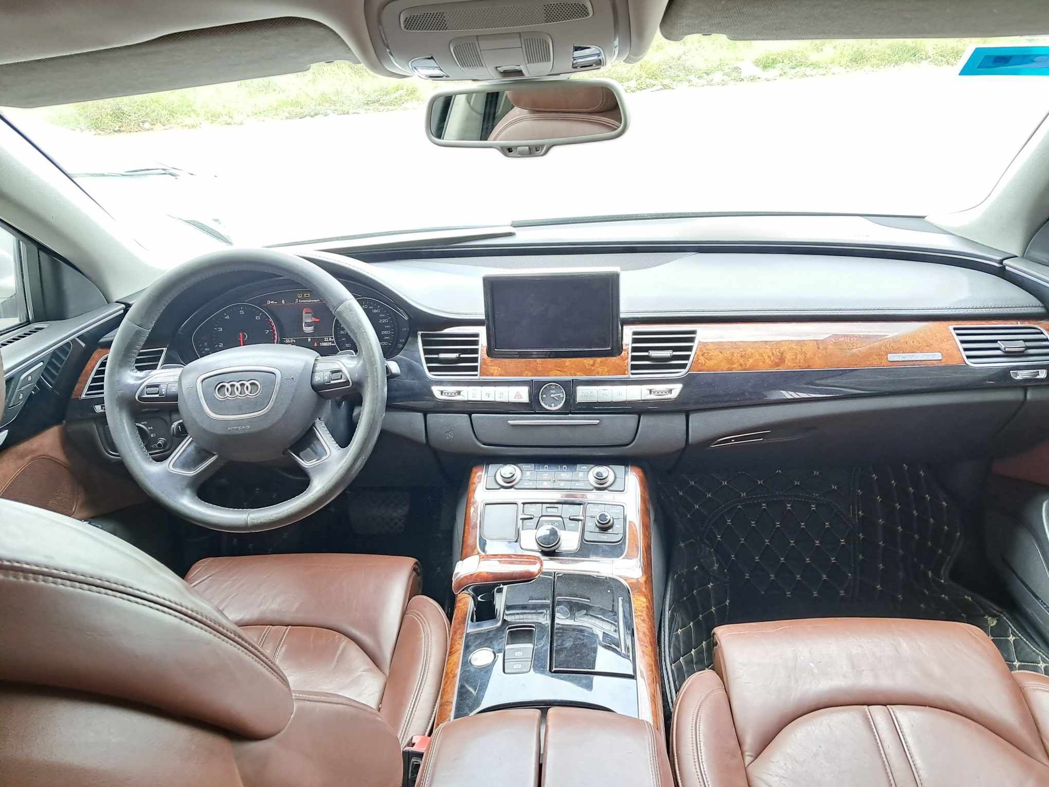 Audi A8L 2014