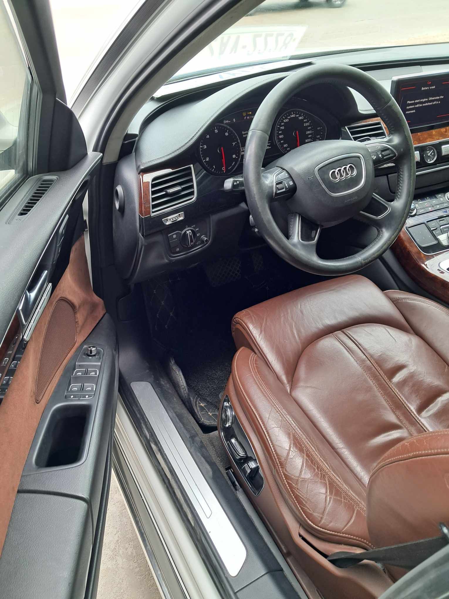 Audi A8L 2014