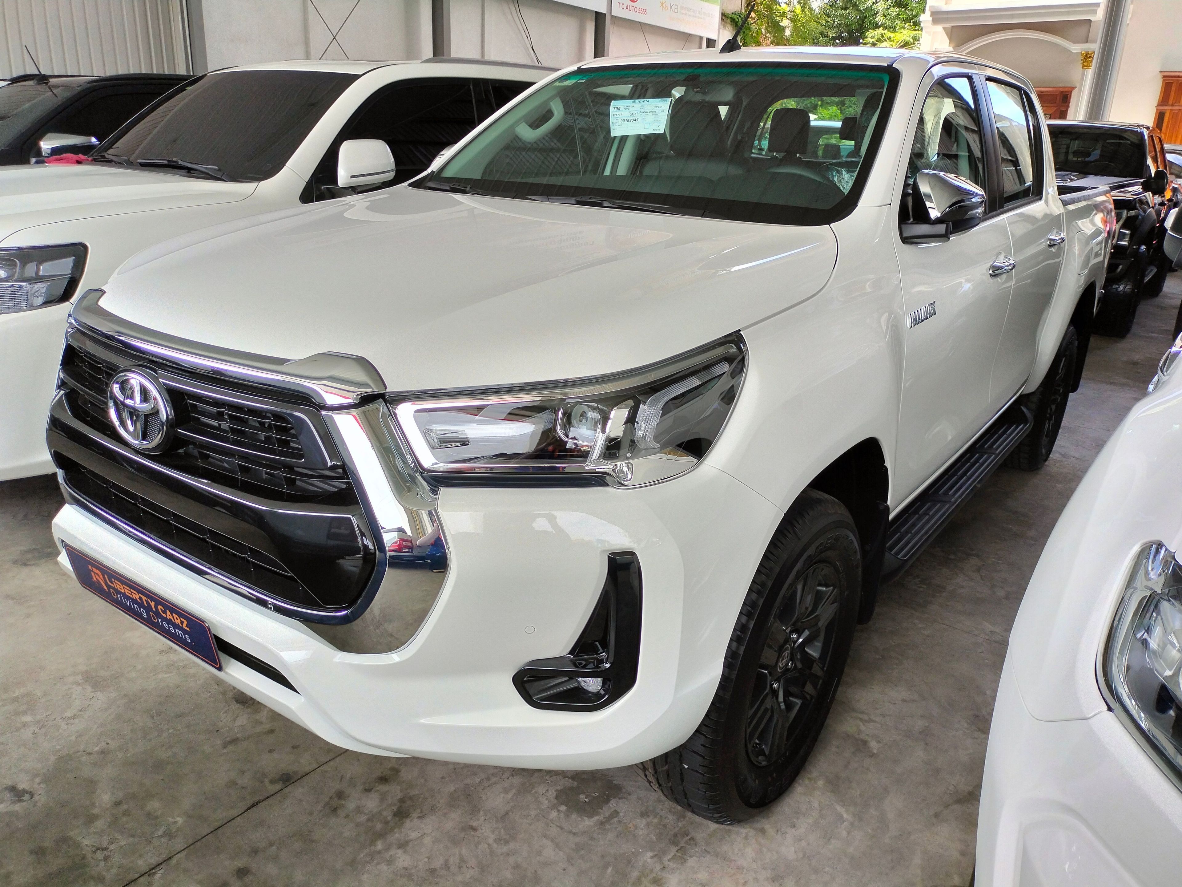 Toyota Hilux V-Edition 2024