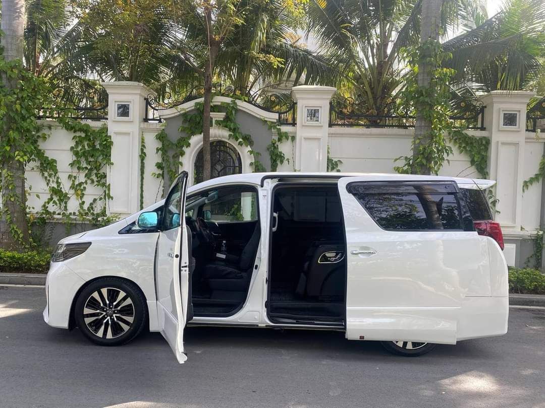 Toyota Alphard 2016