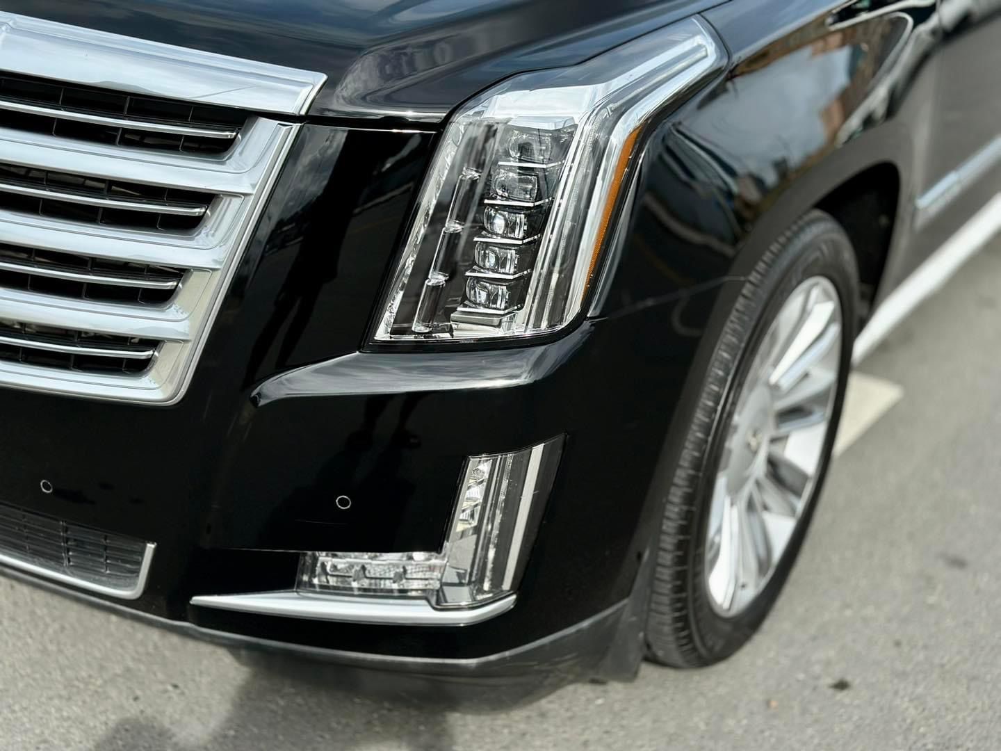 Cadillac ESCALADE 2016