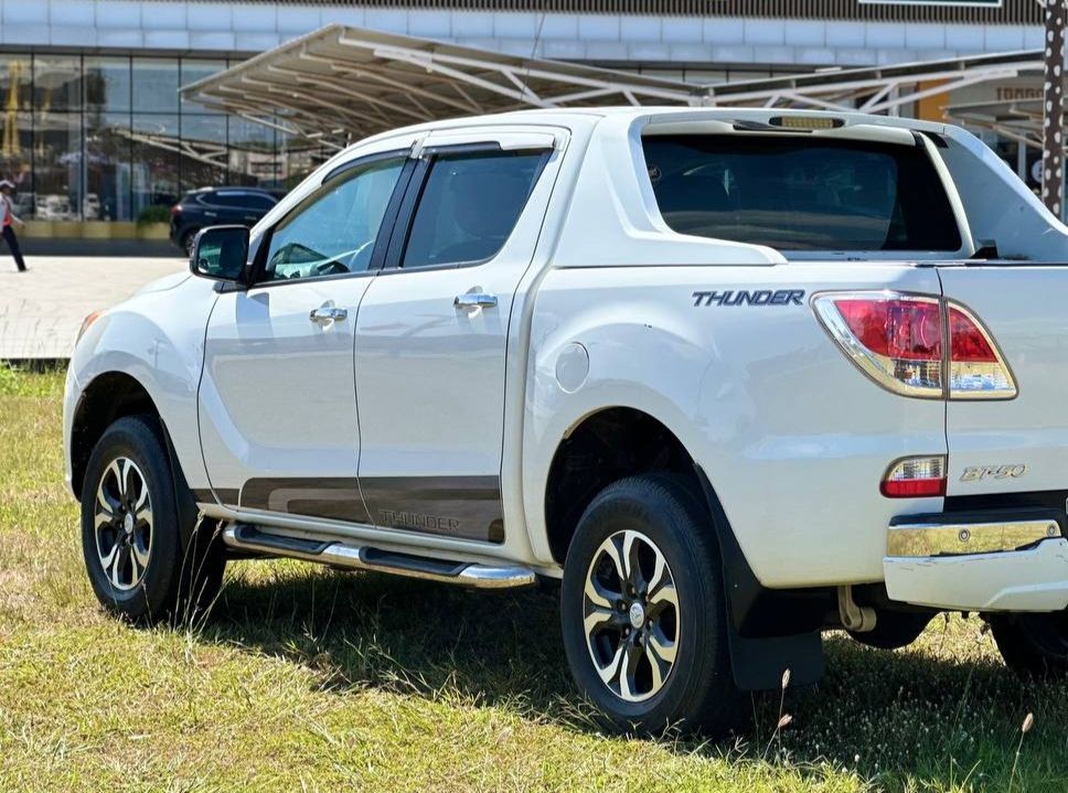 Mazda BT-50 2015