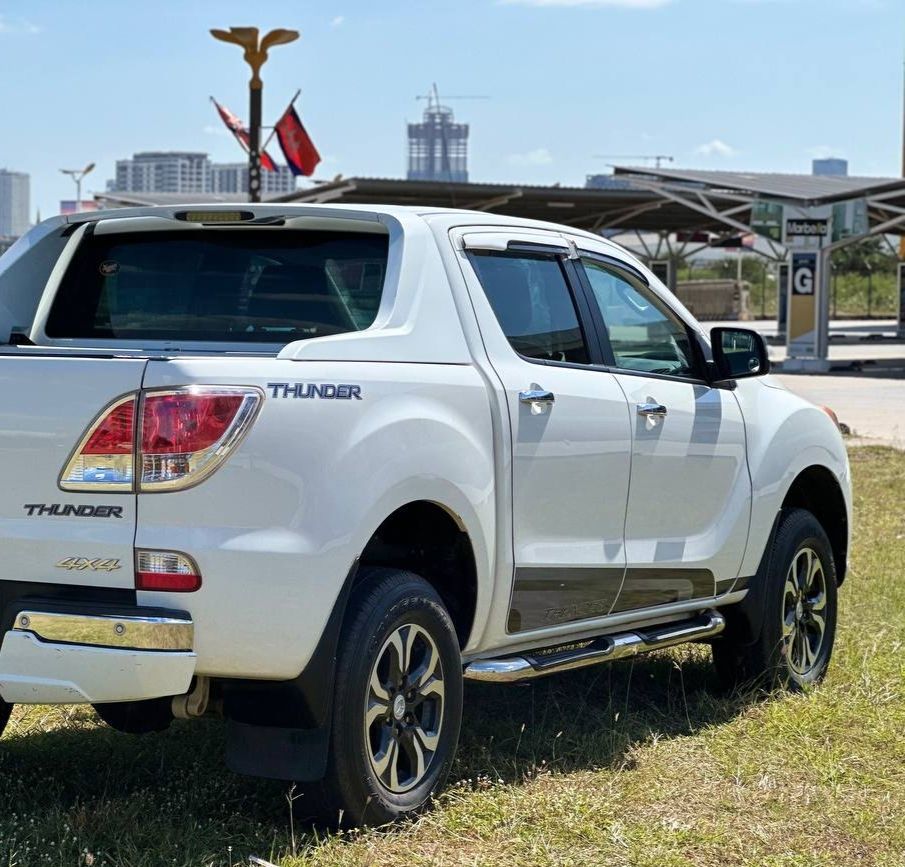 Mazda BT-50 2015