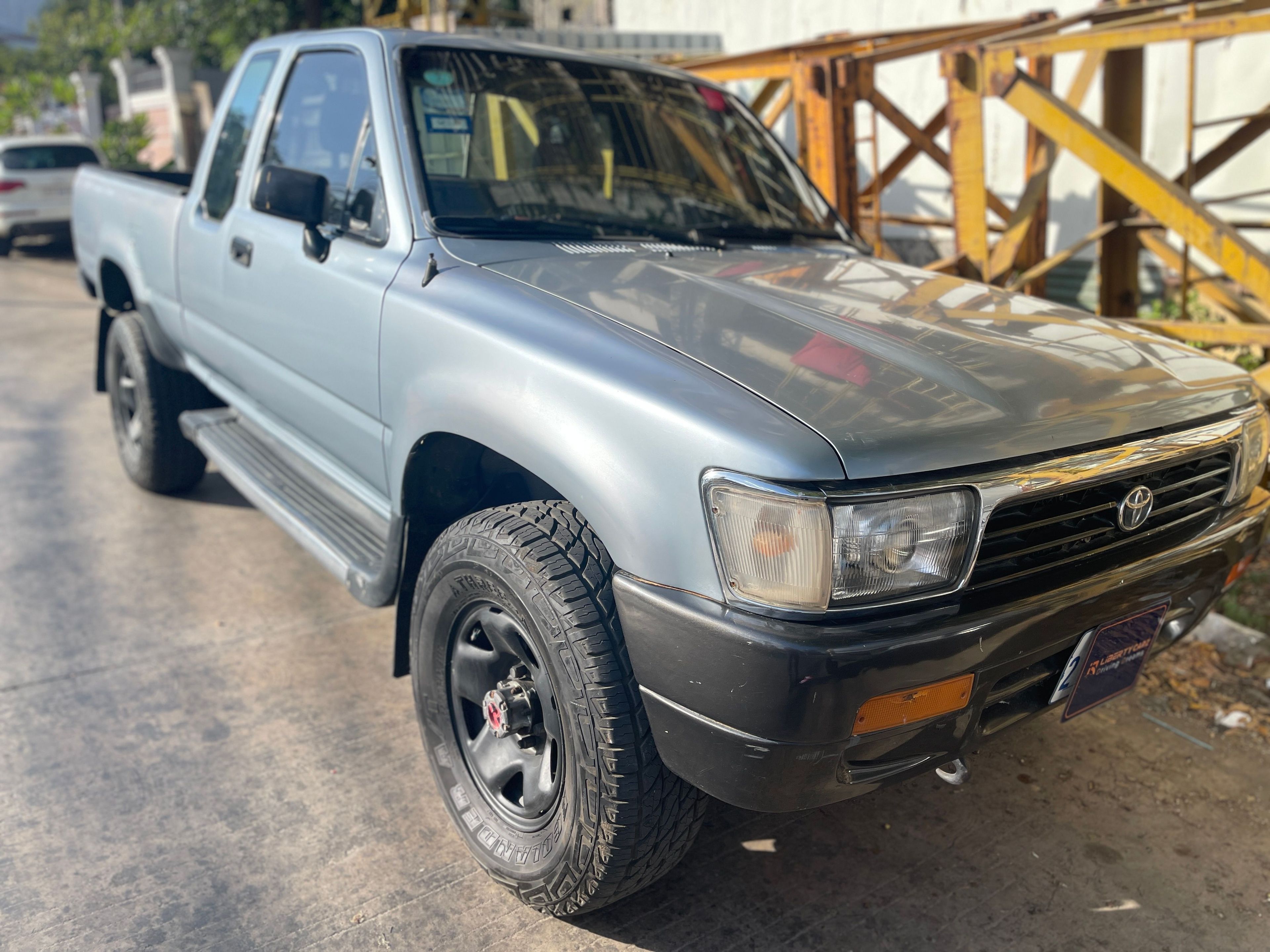 丰田 Fortuner 1991