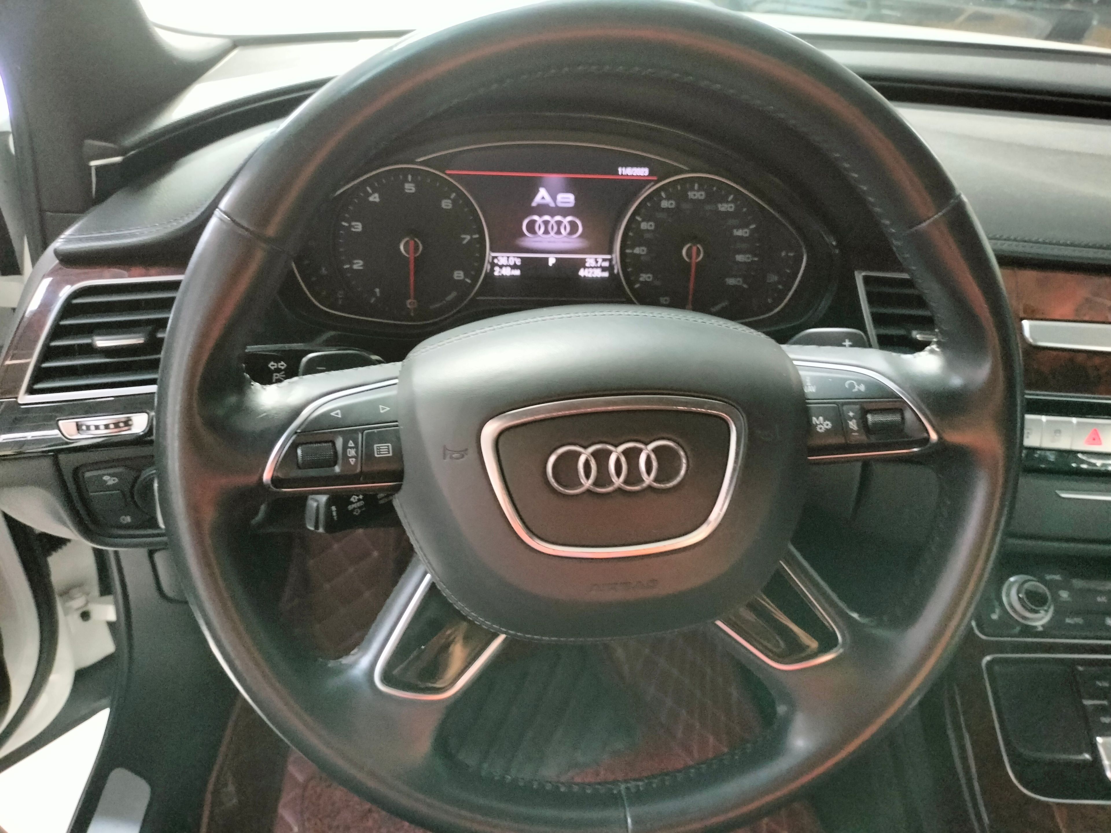 Audi A8L 2013