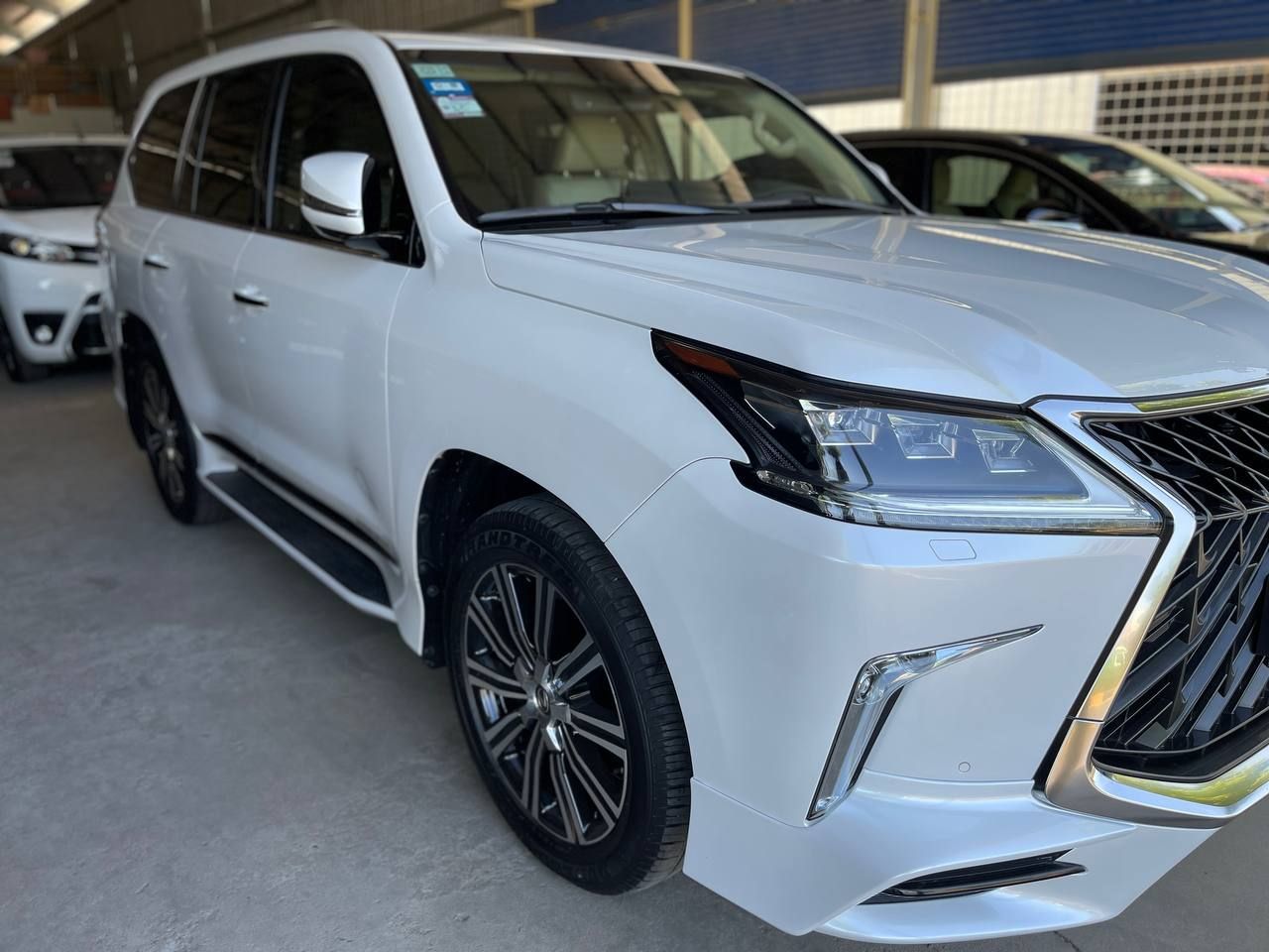 Lexus LX 570 2018