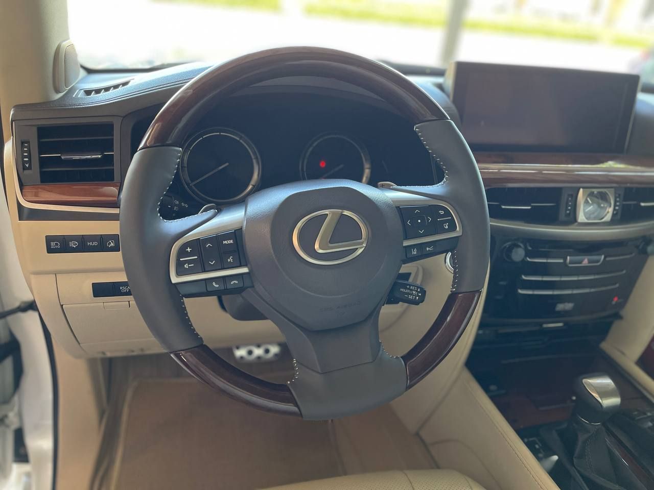 Lexus LX 570 2018