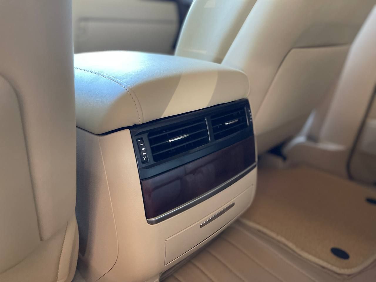 Lexus LX 570 2018