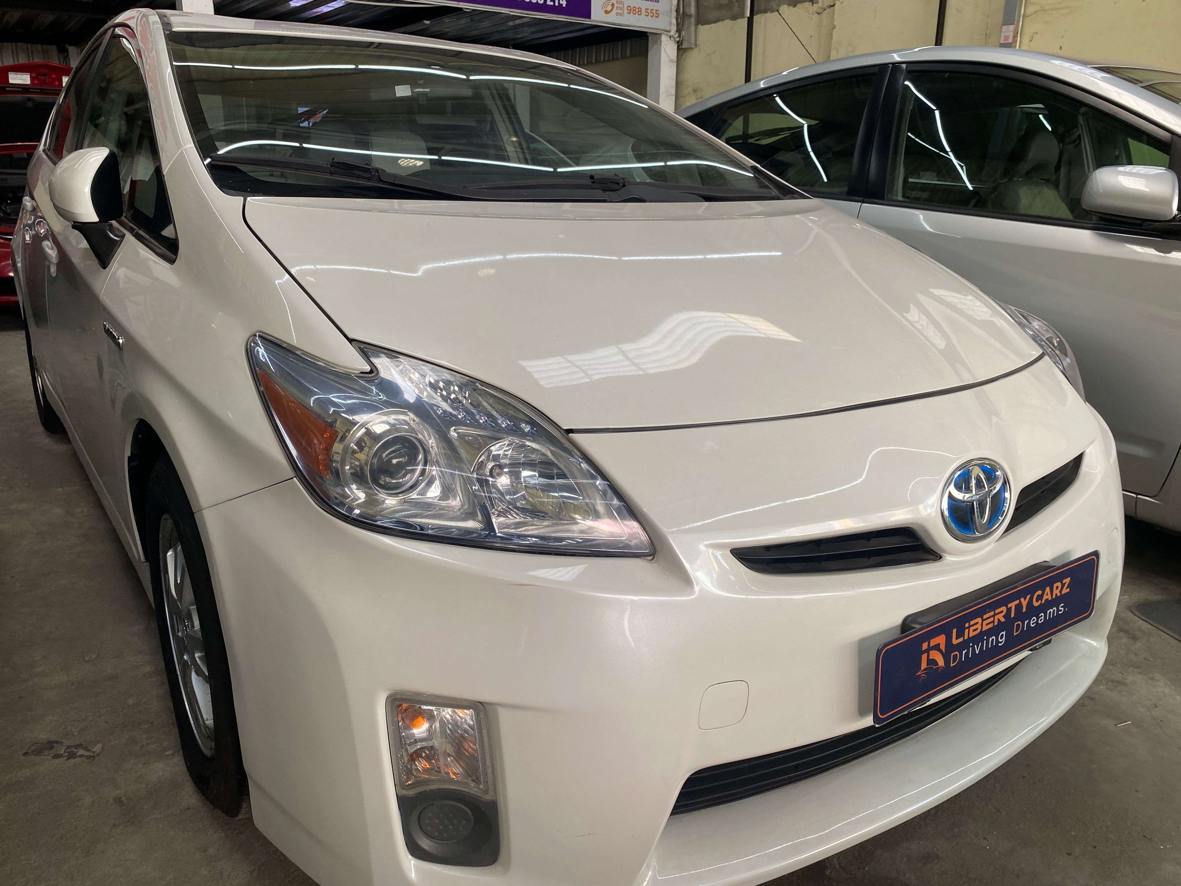 តូយ៉ូតា Prius 2010