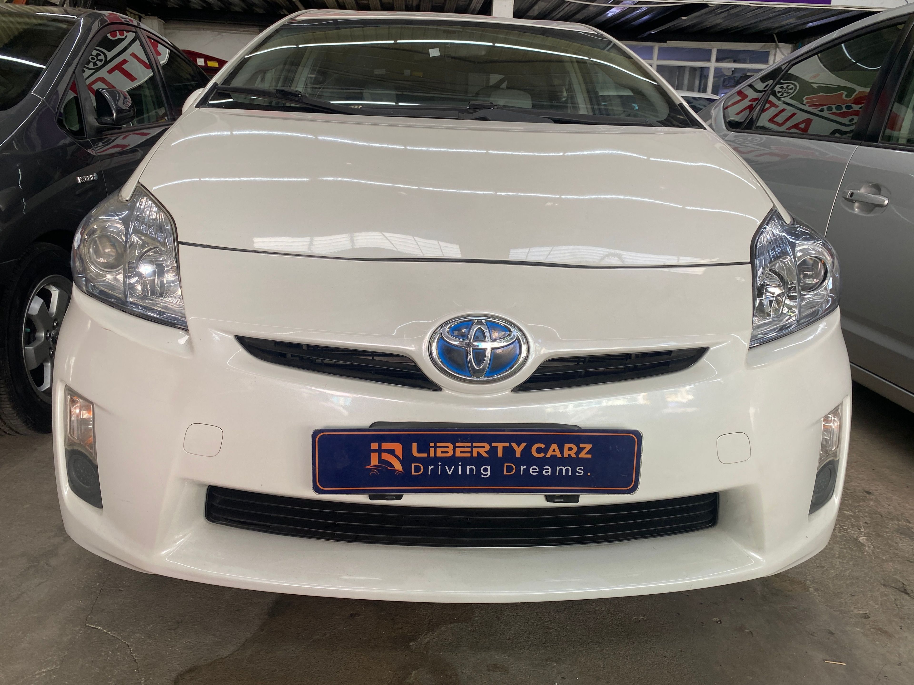 តូយ៉ូតា Prius 2010