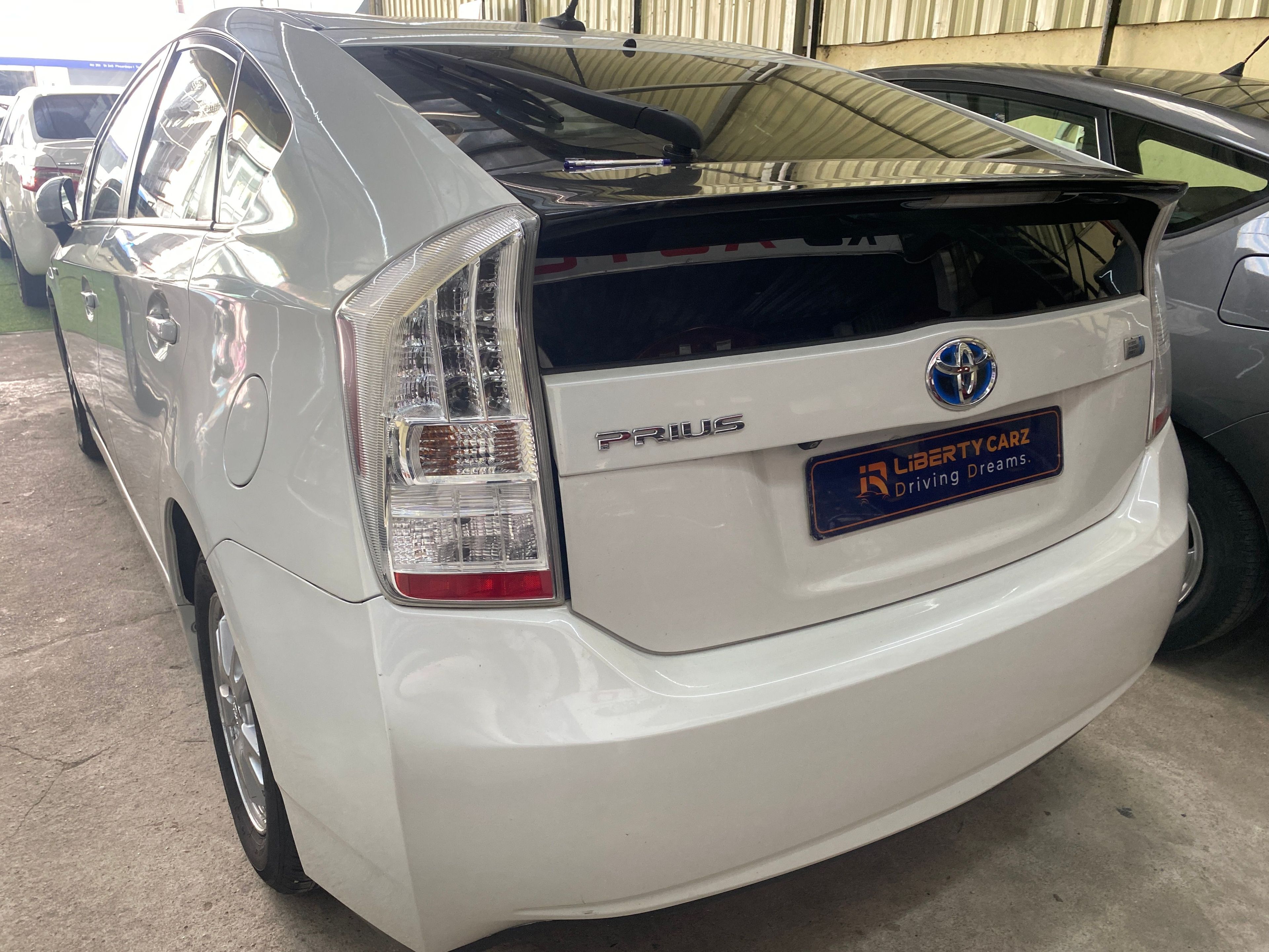 តូយ៉ូតា Prius 2010