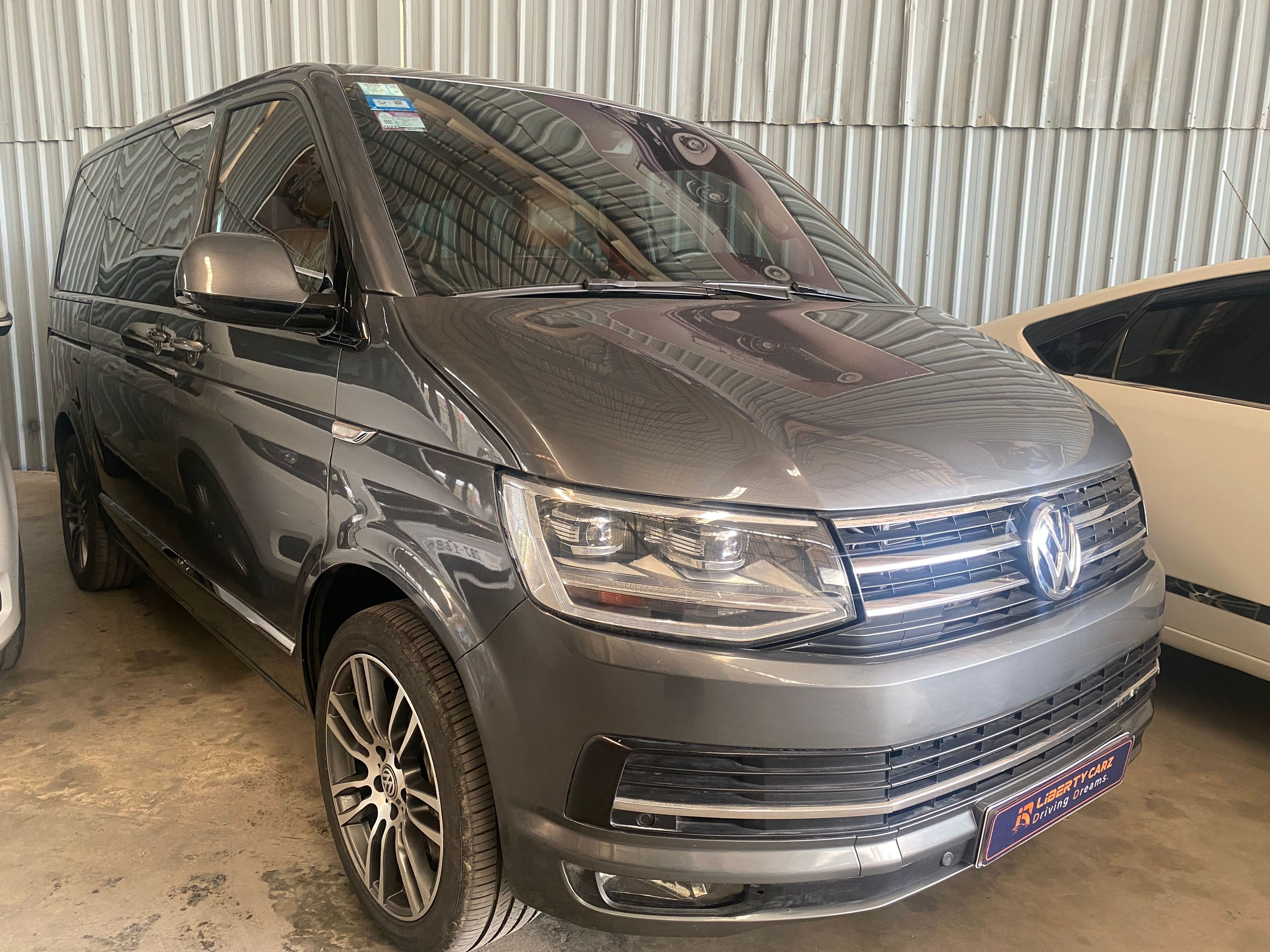 Volkswagen Caravelle 2018