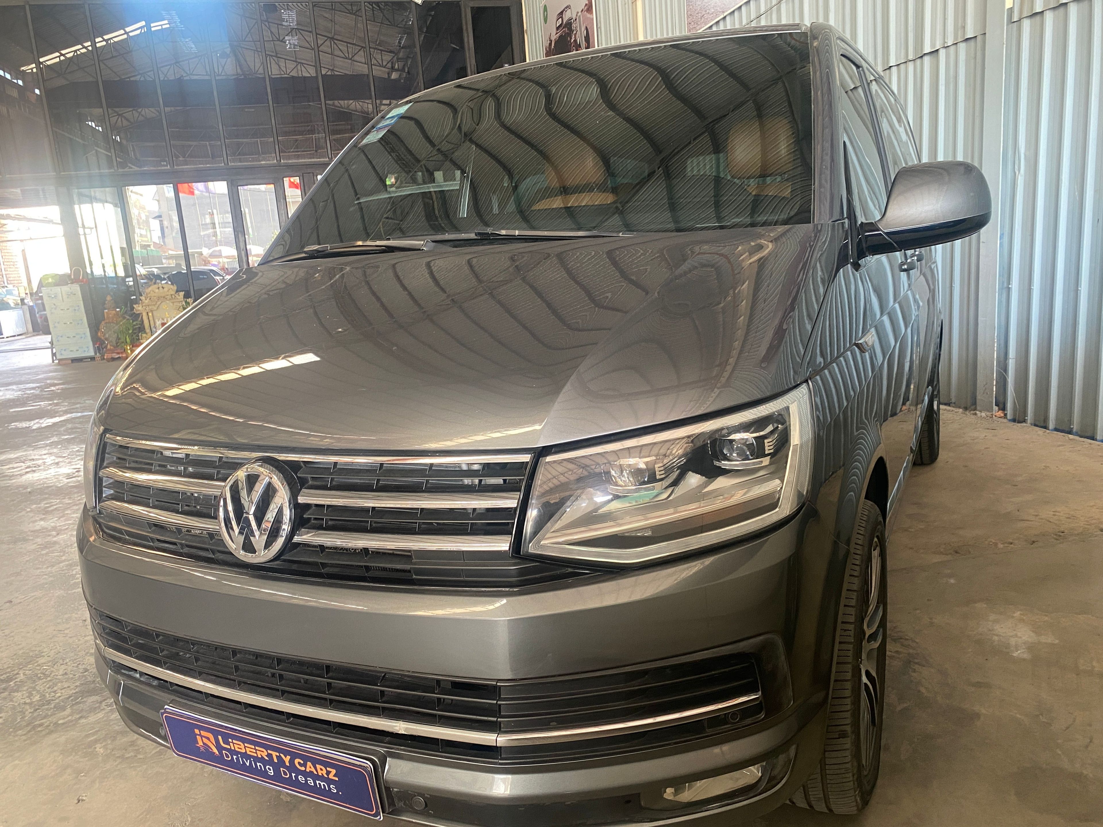 Volkswagen Caravelle 2018