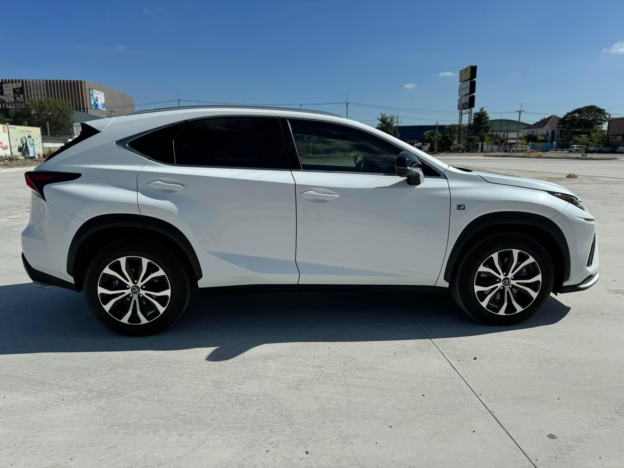 Lexus NX200t 2016