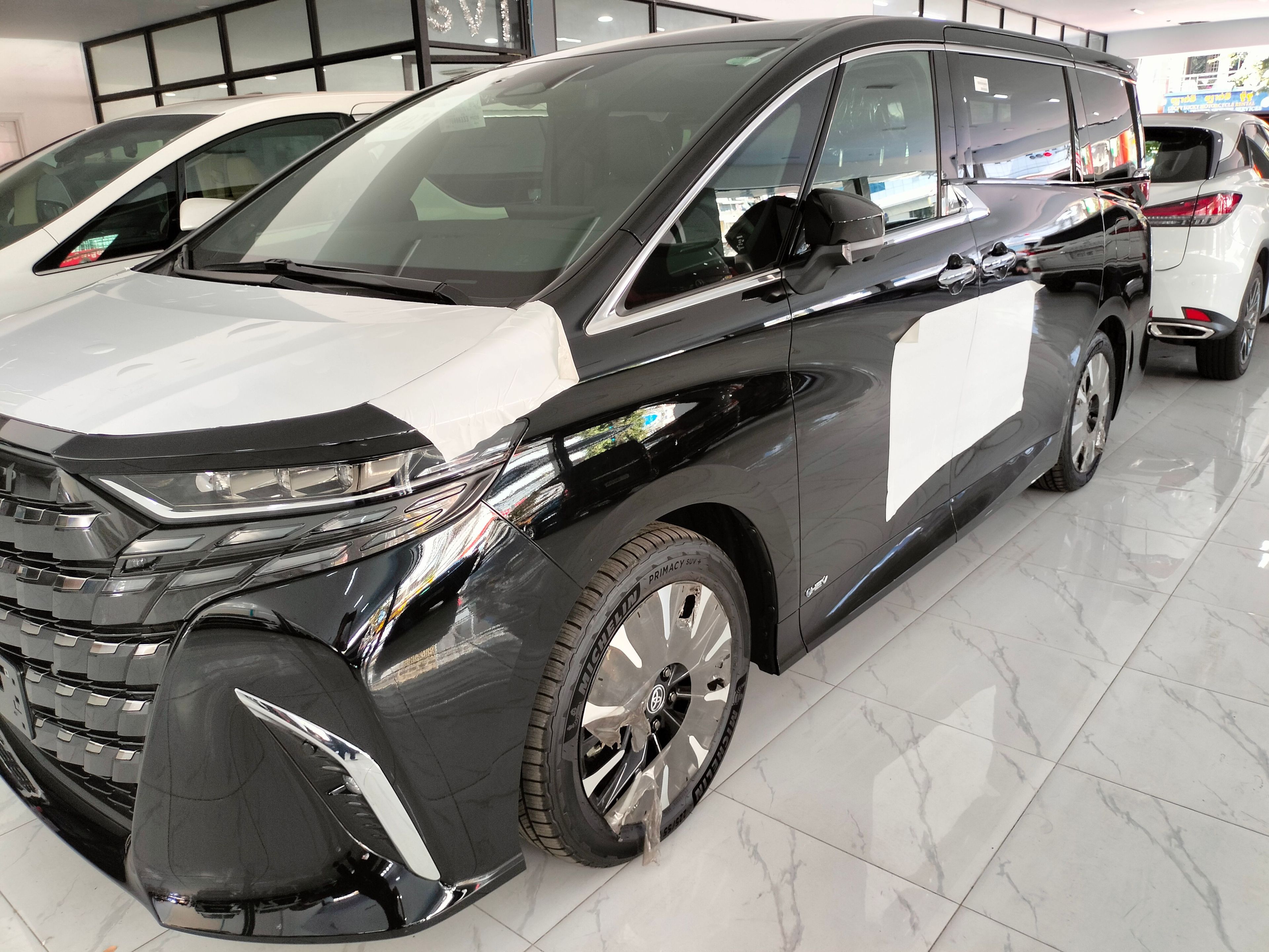 Toyota Alphard 2024