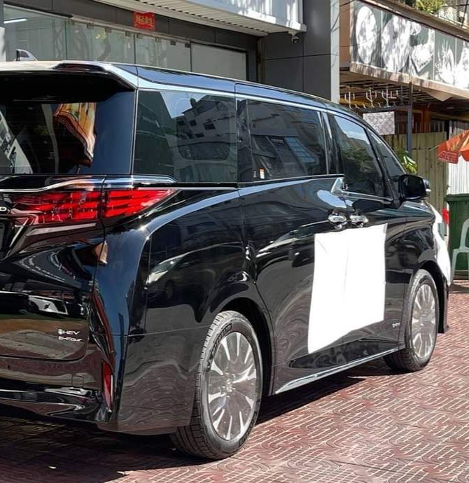 Toyota Alphard 2024