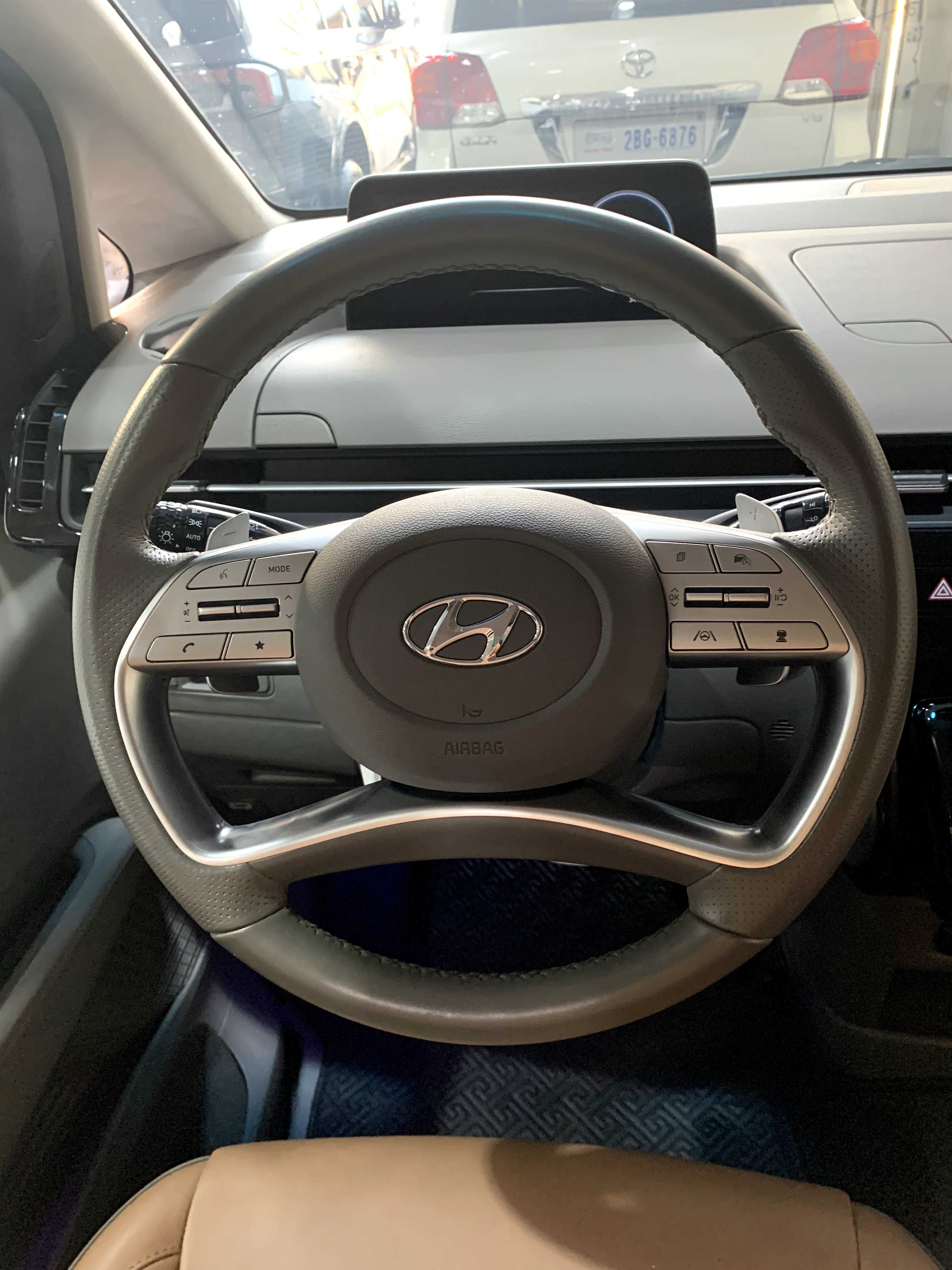 Hyundai Staria 2022