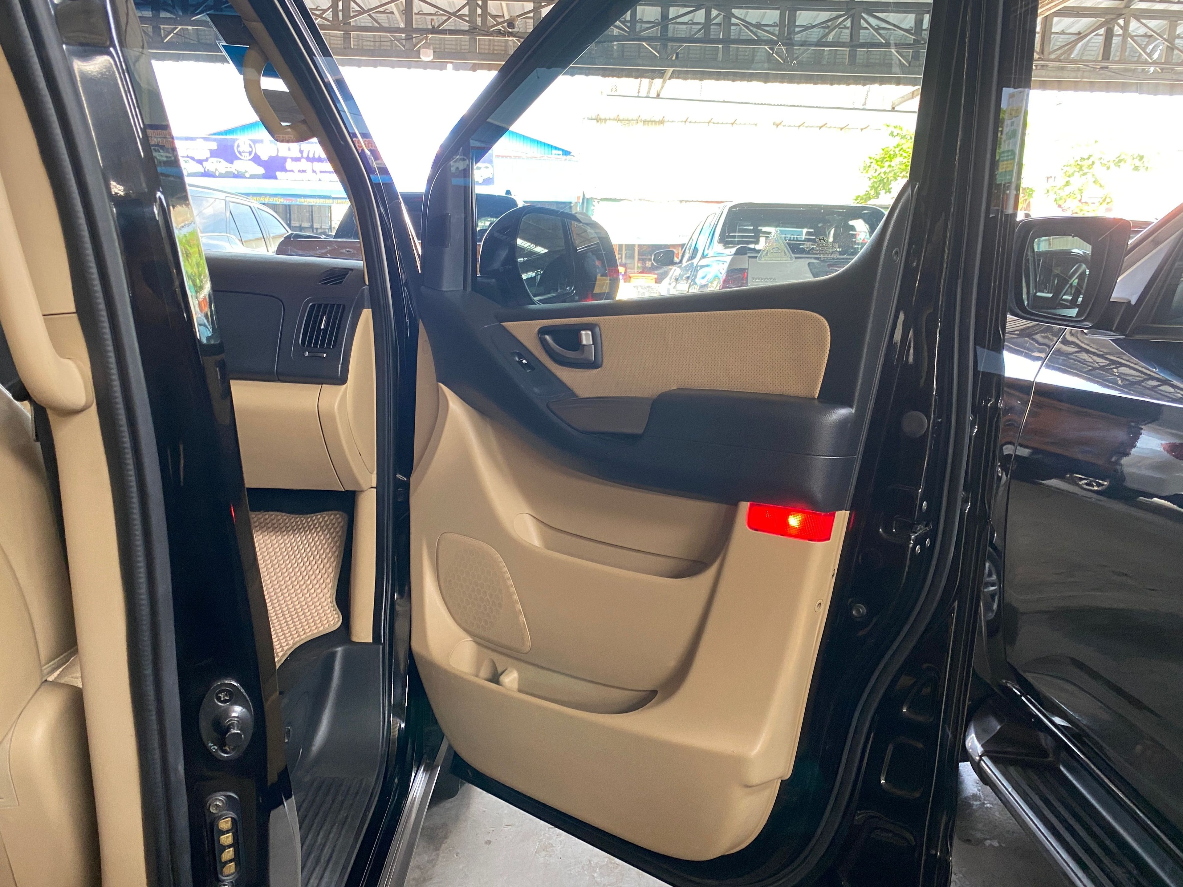 Hyundai H1 2019