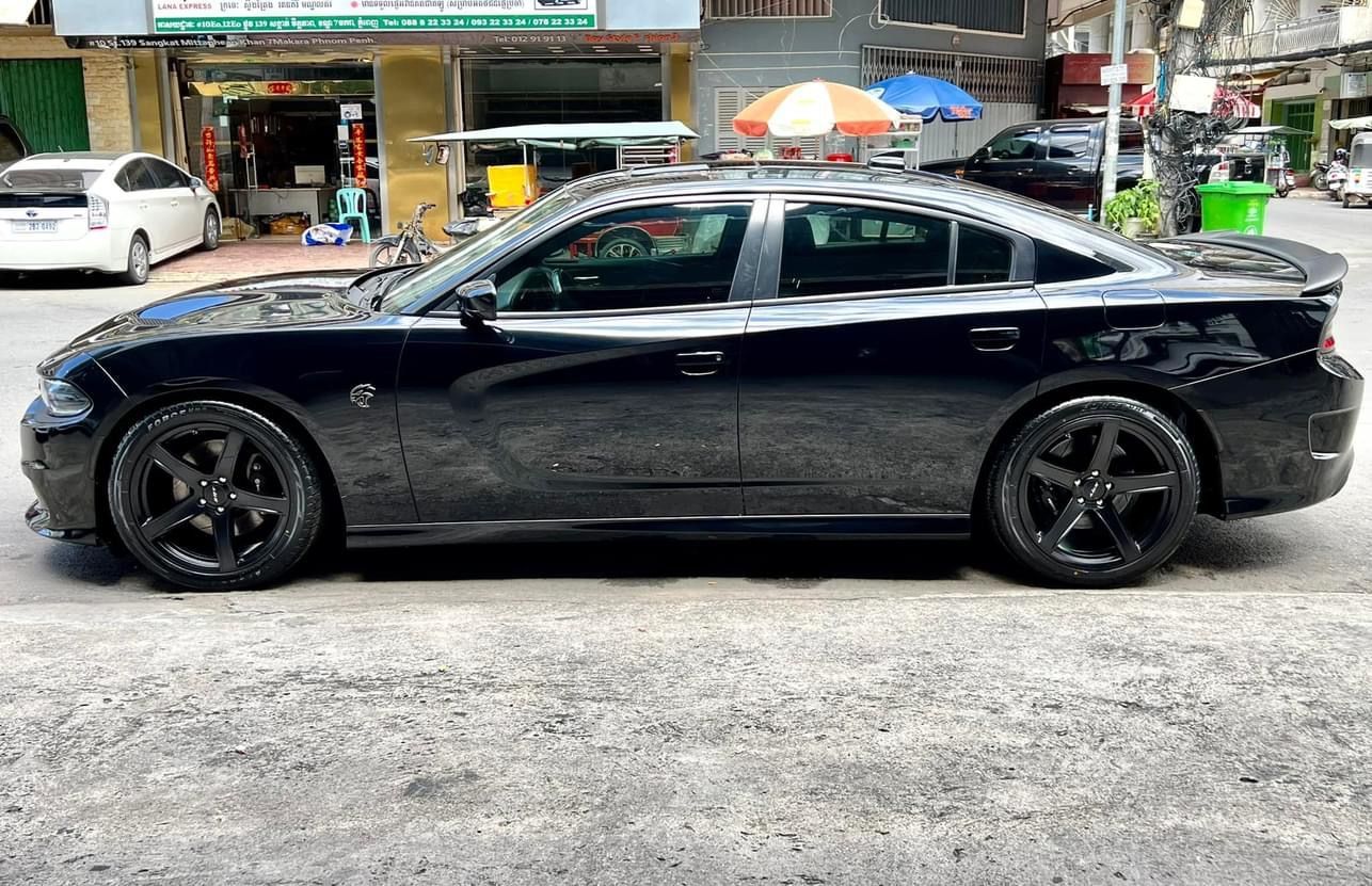 Dodge Charger 2019