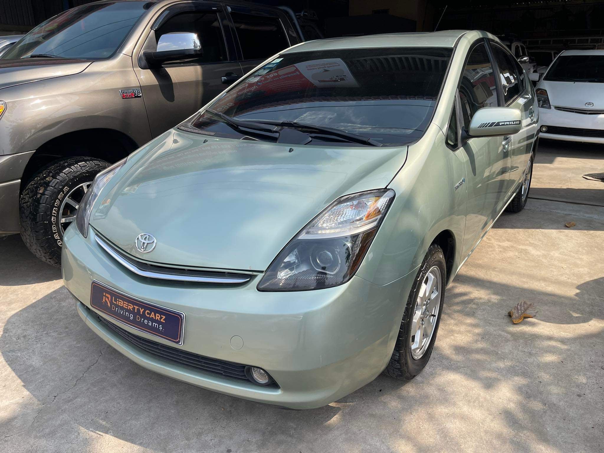 តូយ៉ូតា Prius 2007