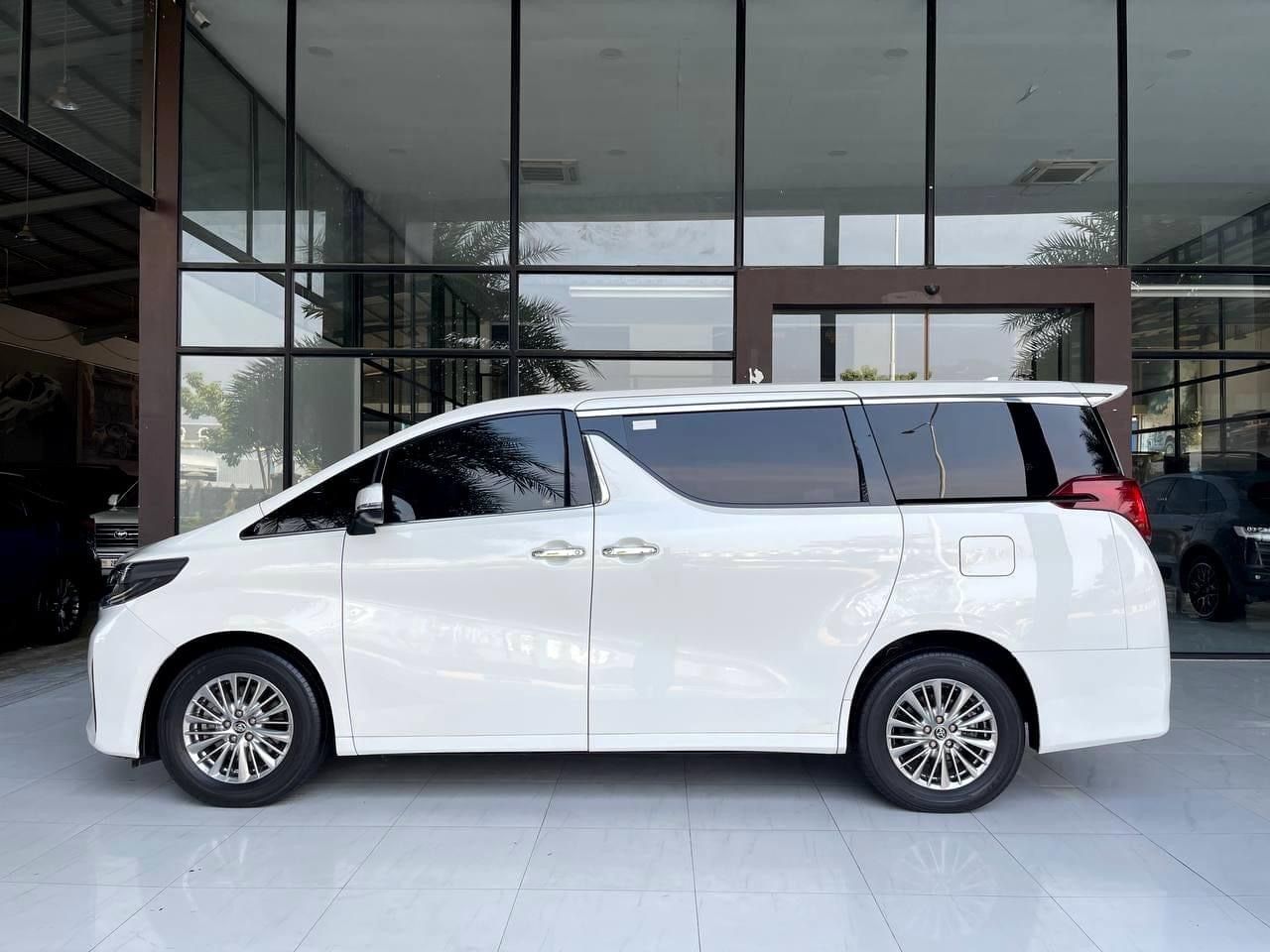 Toyota Alphard 2018