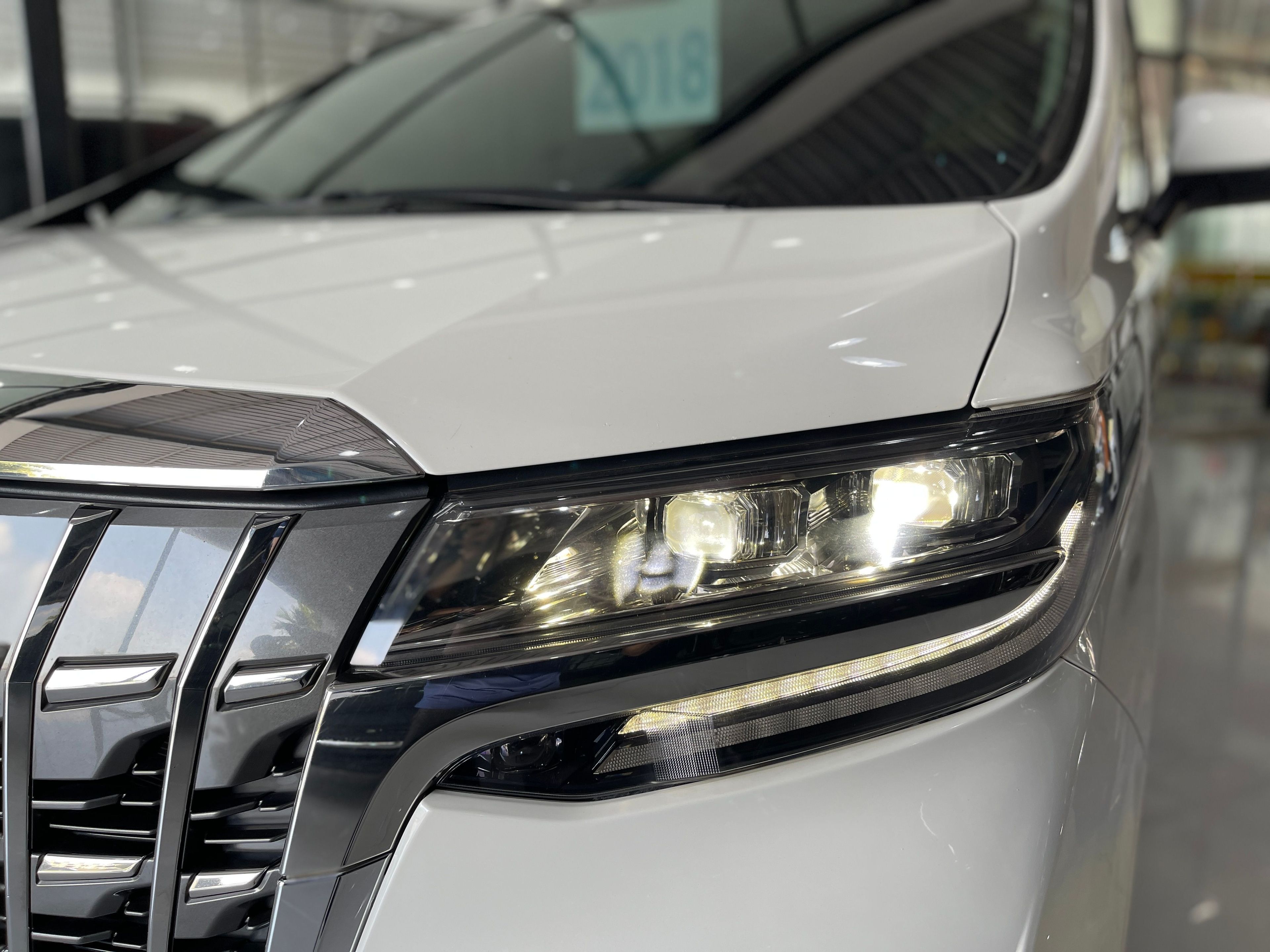 Toyota Alphard 2018