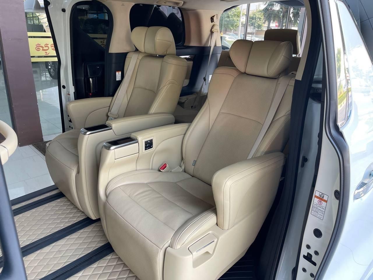 Toyota Alphard 2018