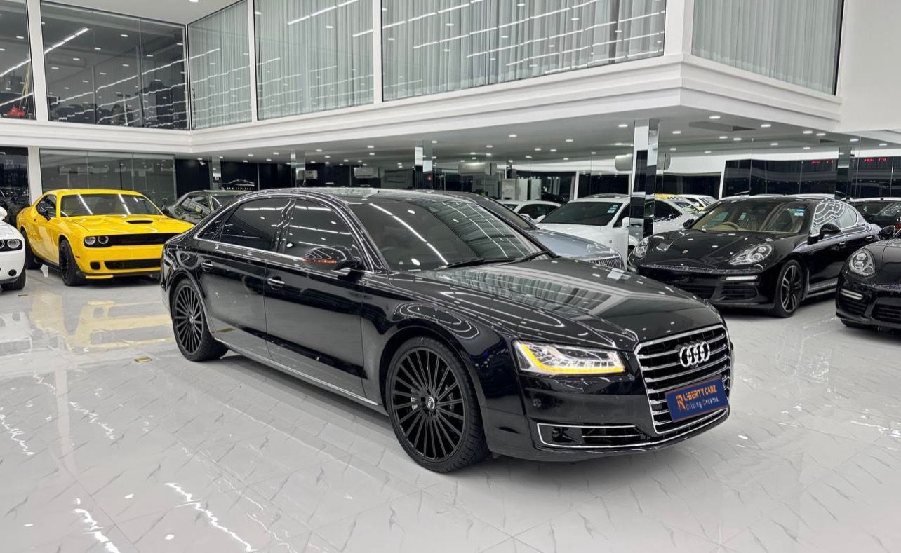 Audi A8L 2014