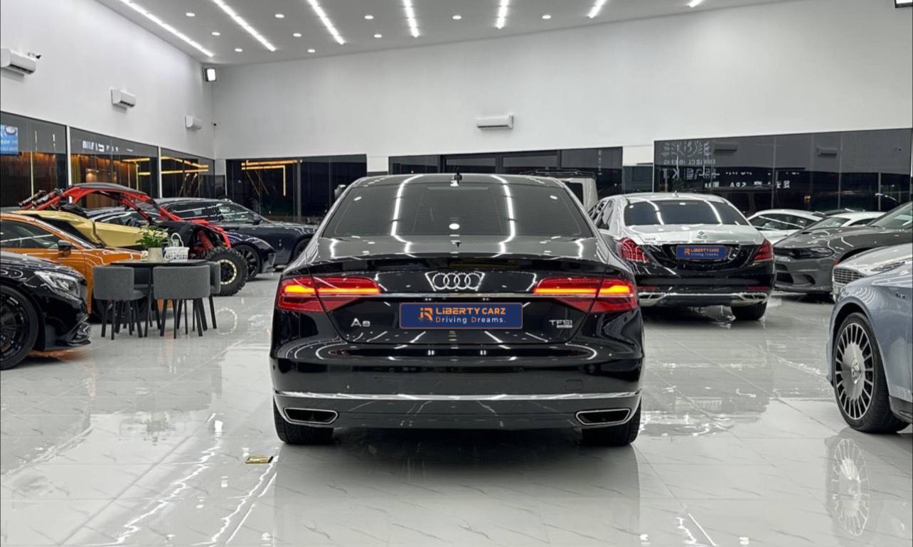 Audi A8L 2014