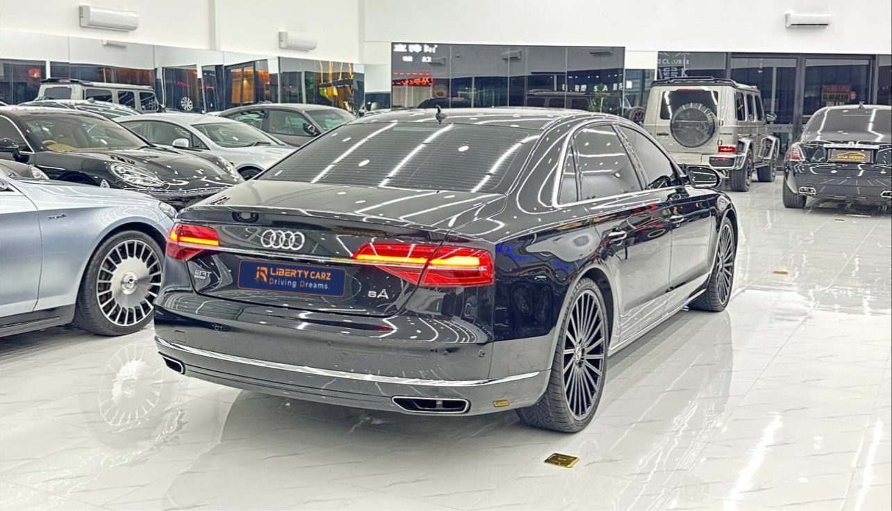 Audi A8L 2014