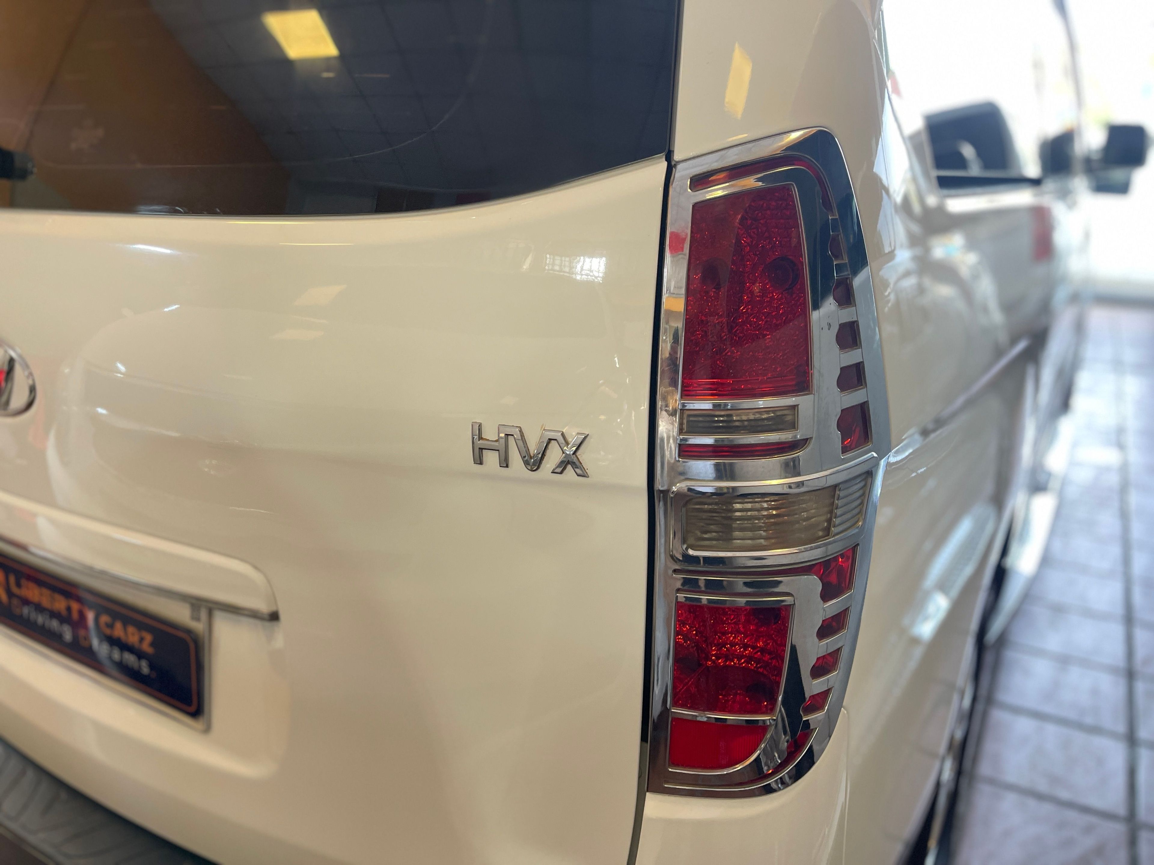Hyundai Starex HVX 2010