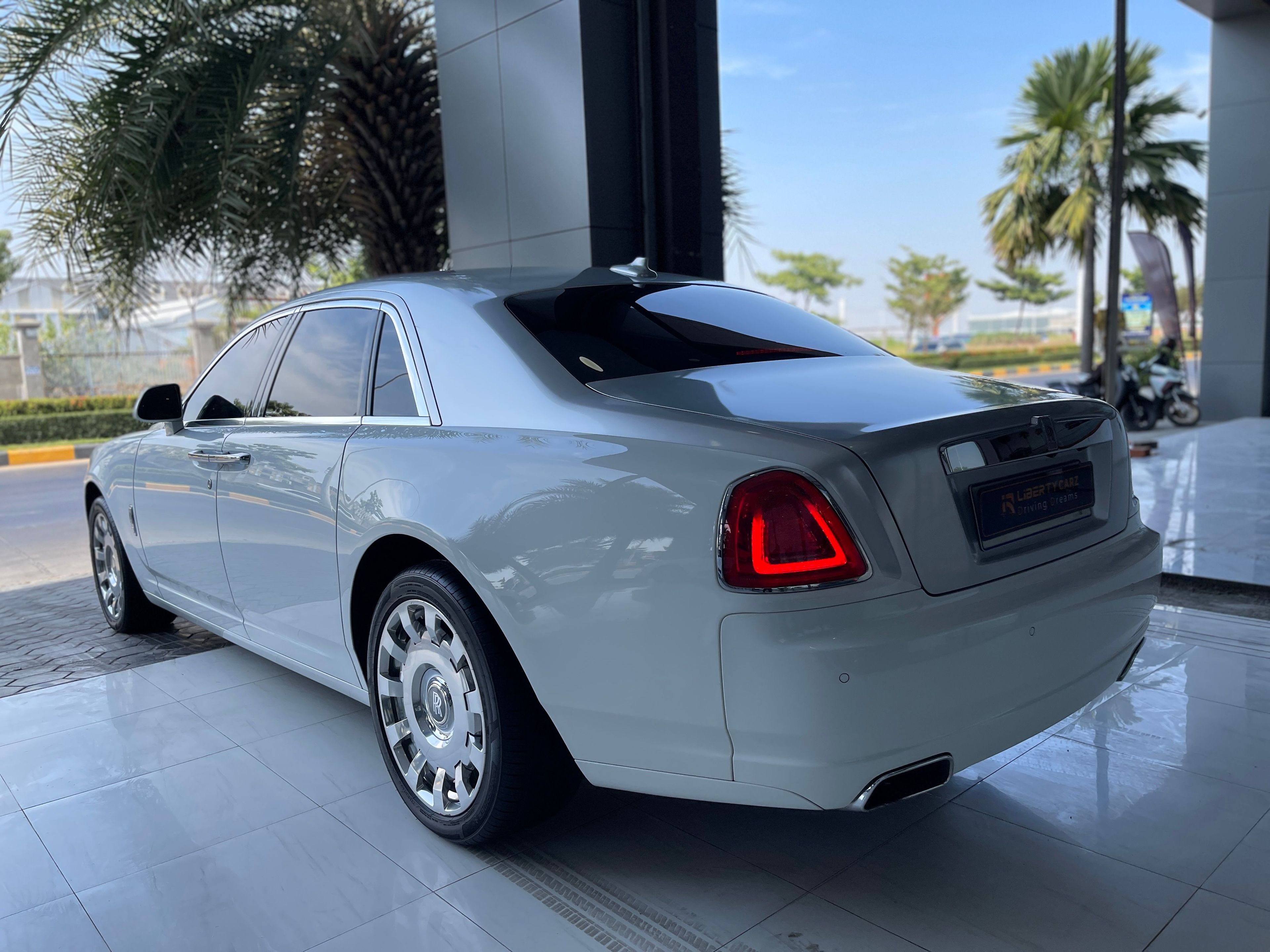 Rolls-Royce Ghost 2013