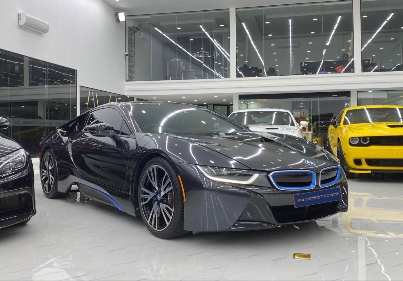 BMW i8 2015