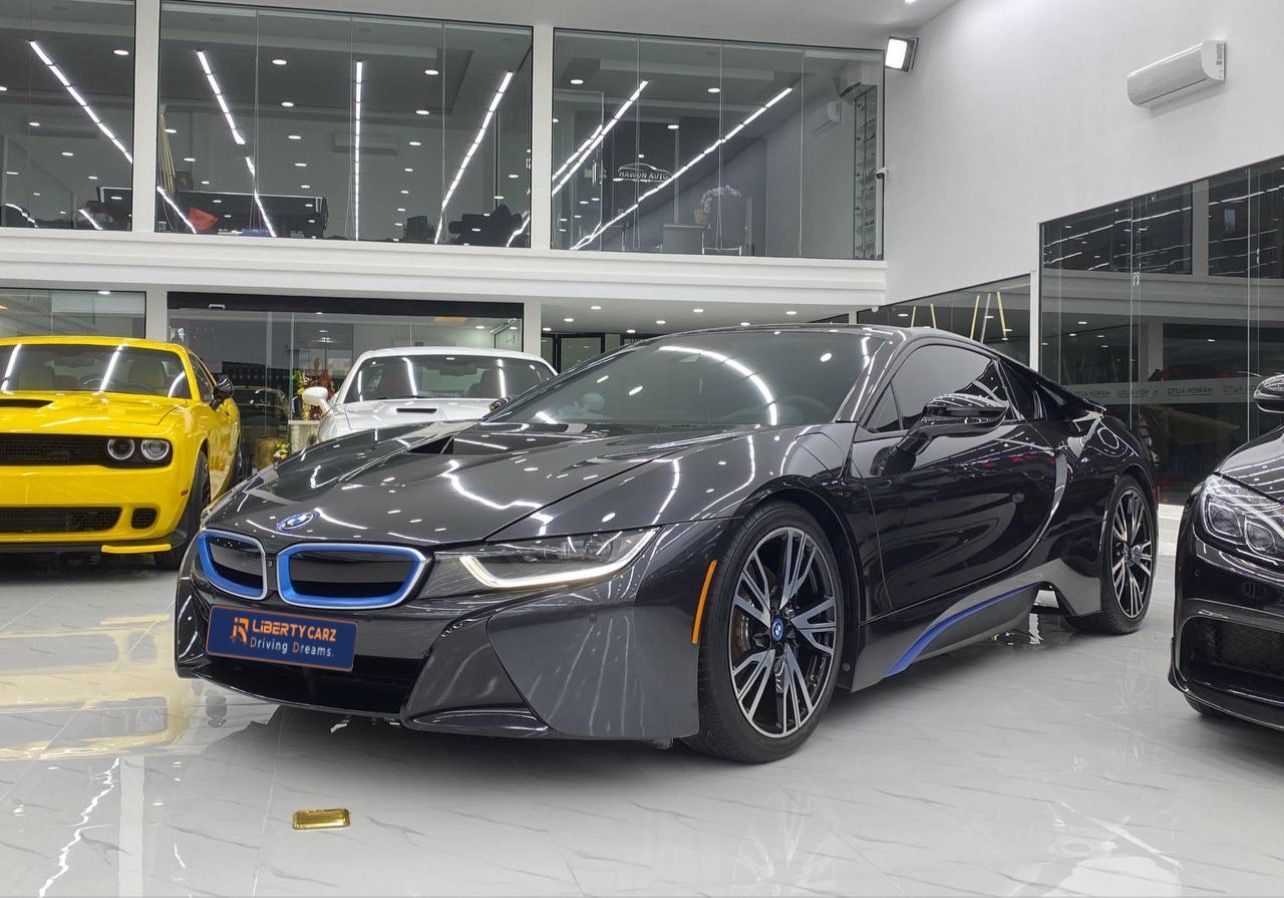 BMW i8 2015