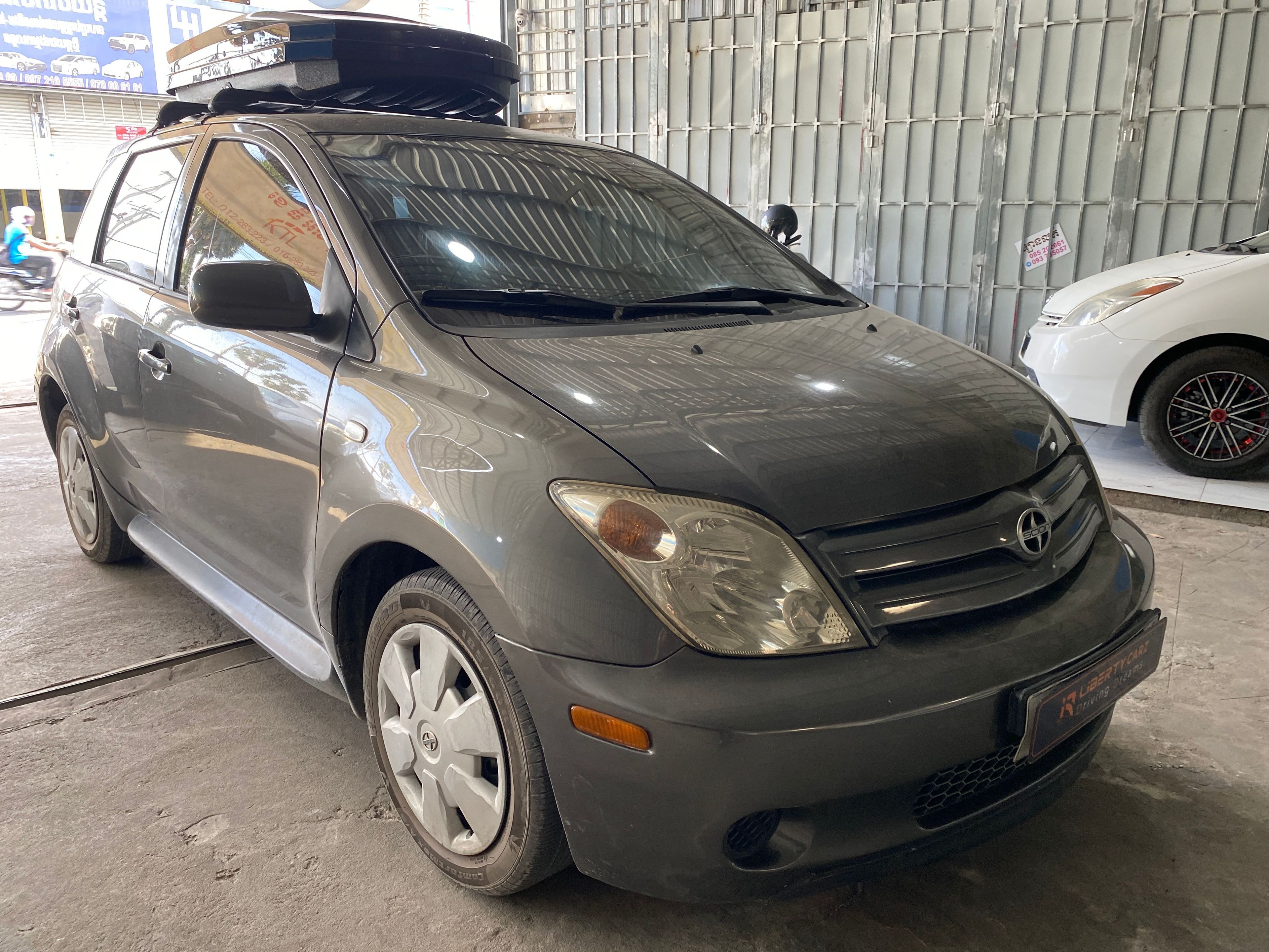 SCION XA 2005