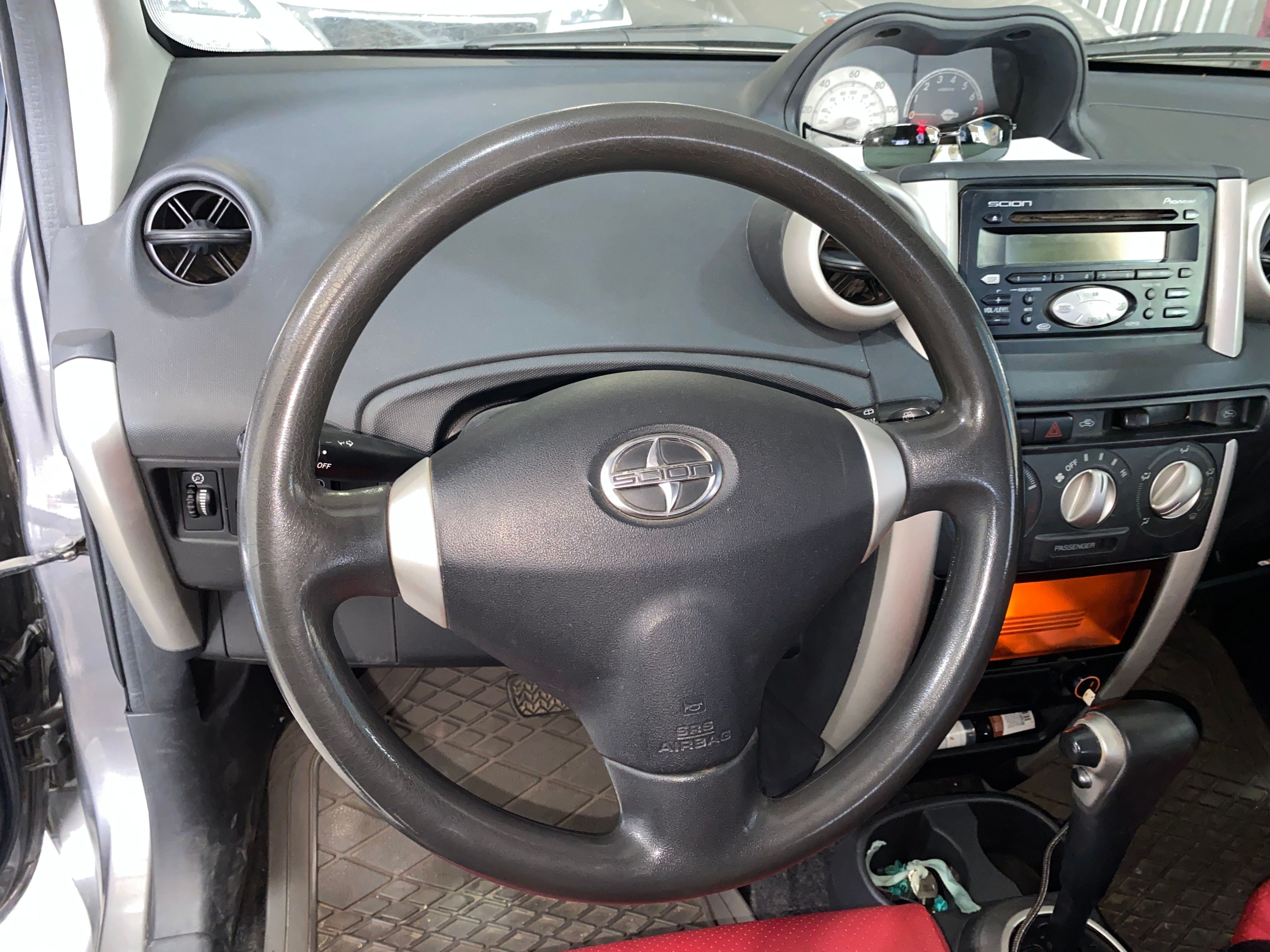 SCION XA 2005