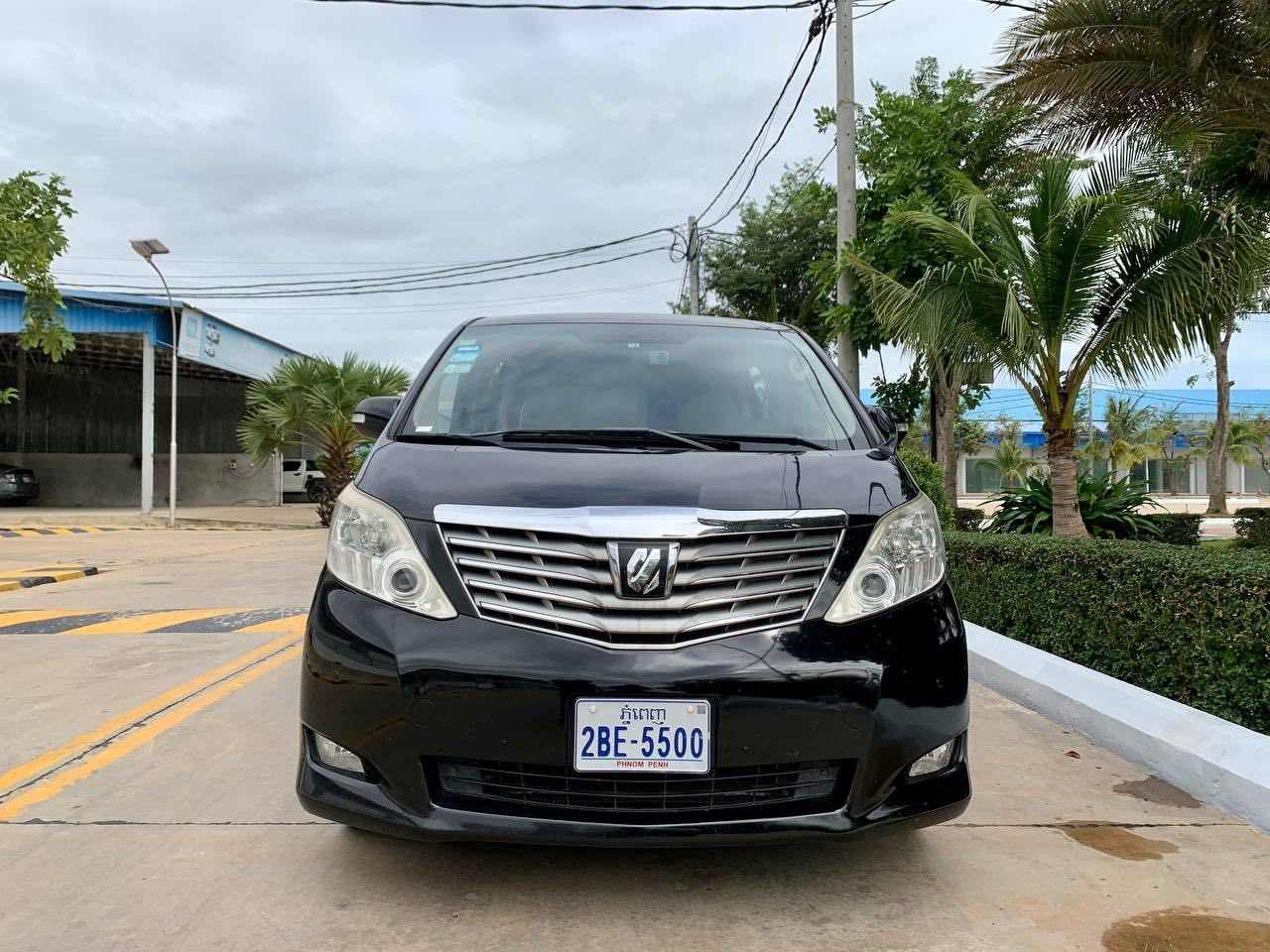 Toyota Alphard 2010