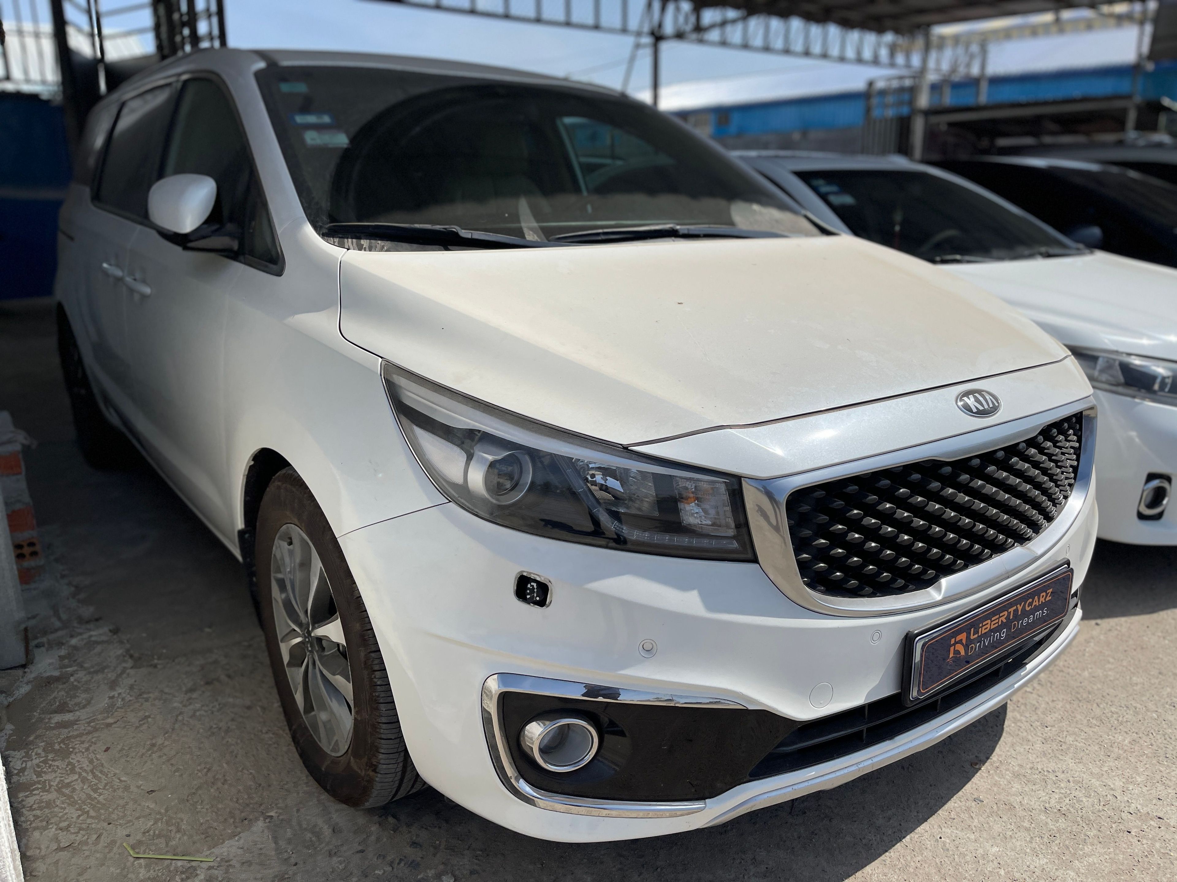 Kia GRANDCARNIVAL 2015