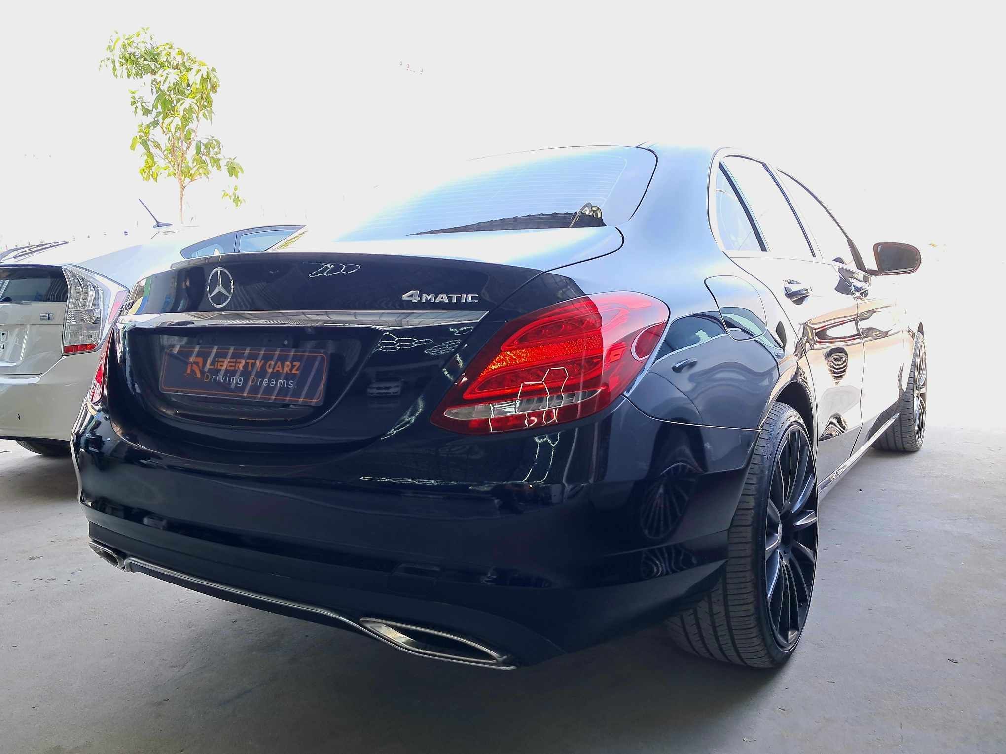 Mercedes-Benz C300 2015