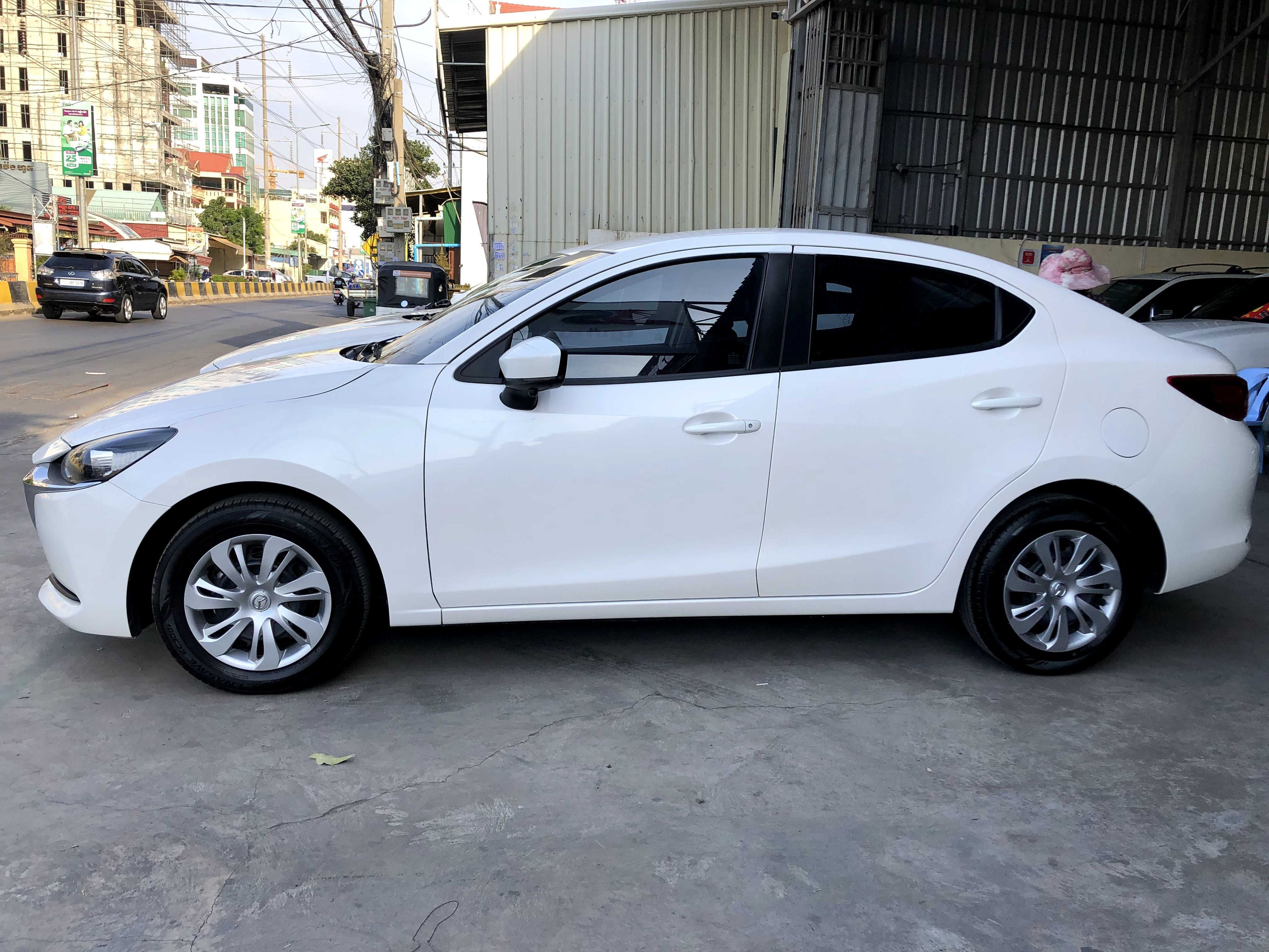 Mazda 2 2023