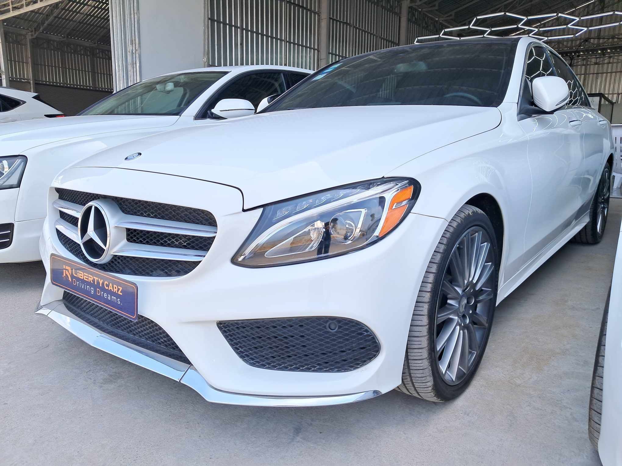 Mercedes-Benz C300 2015