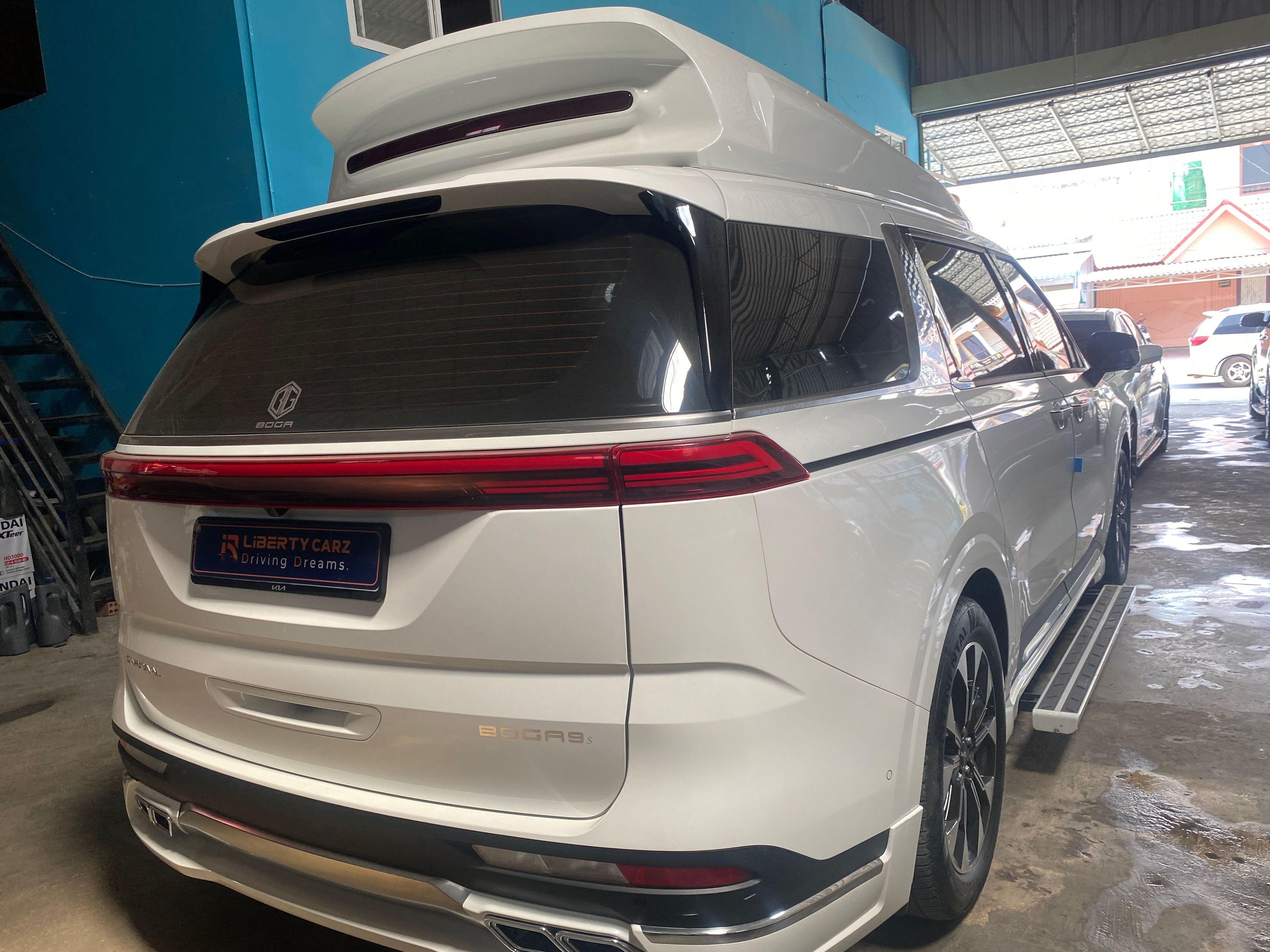 Kia Carnival 2023