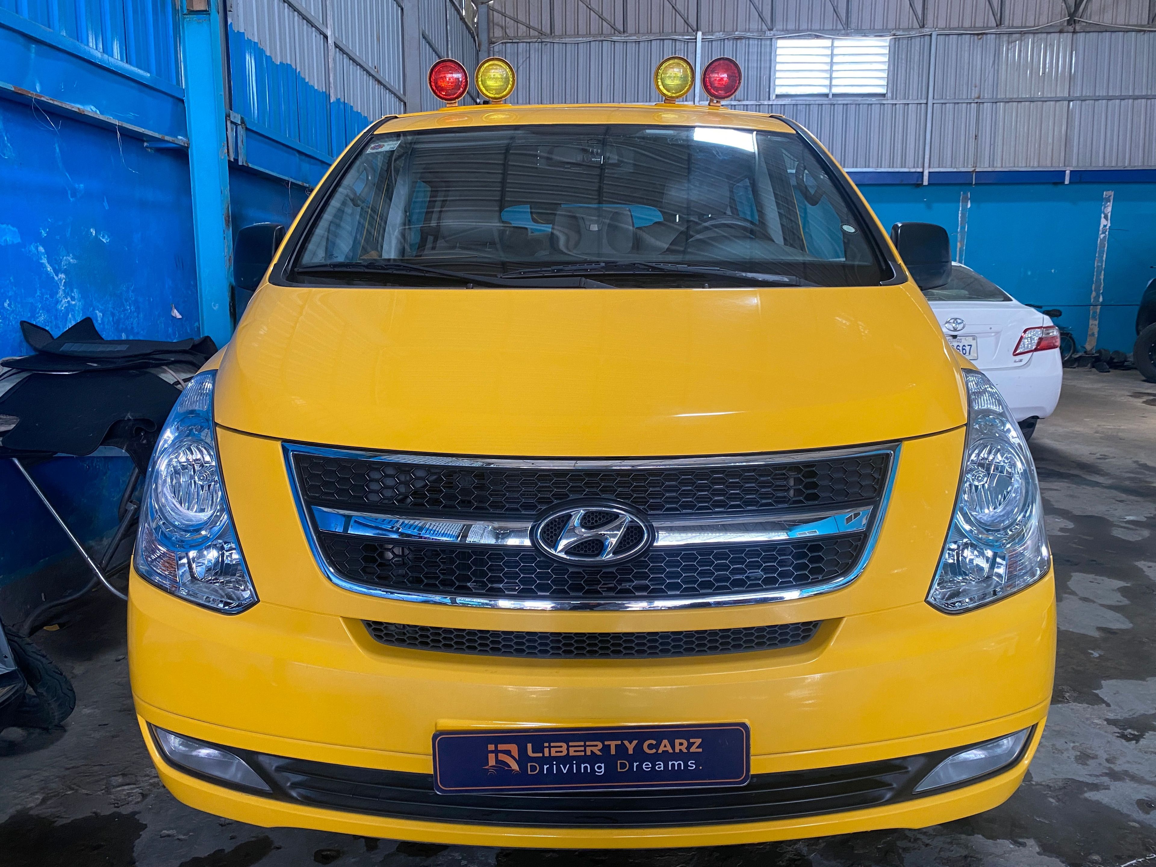 Hyundai Starex CVX 2013