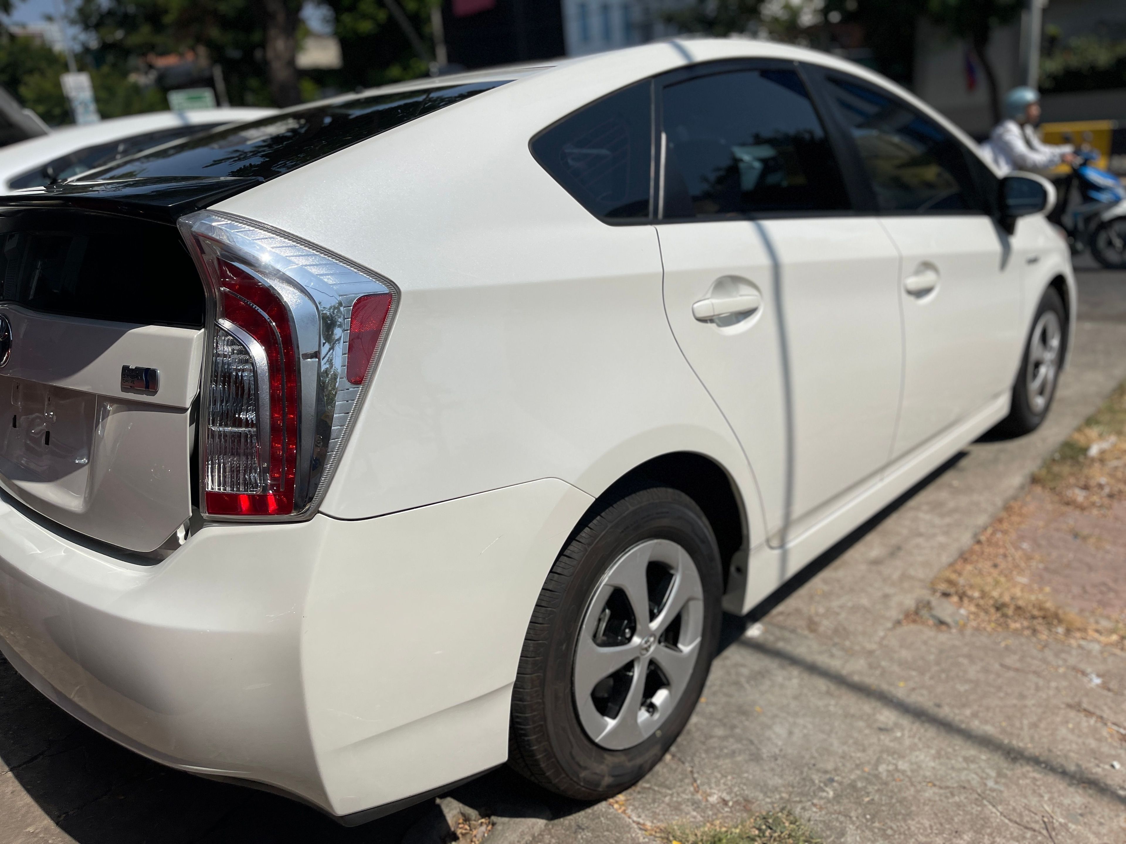 តូយ៉ូតា Prius 2012