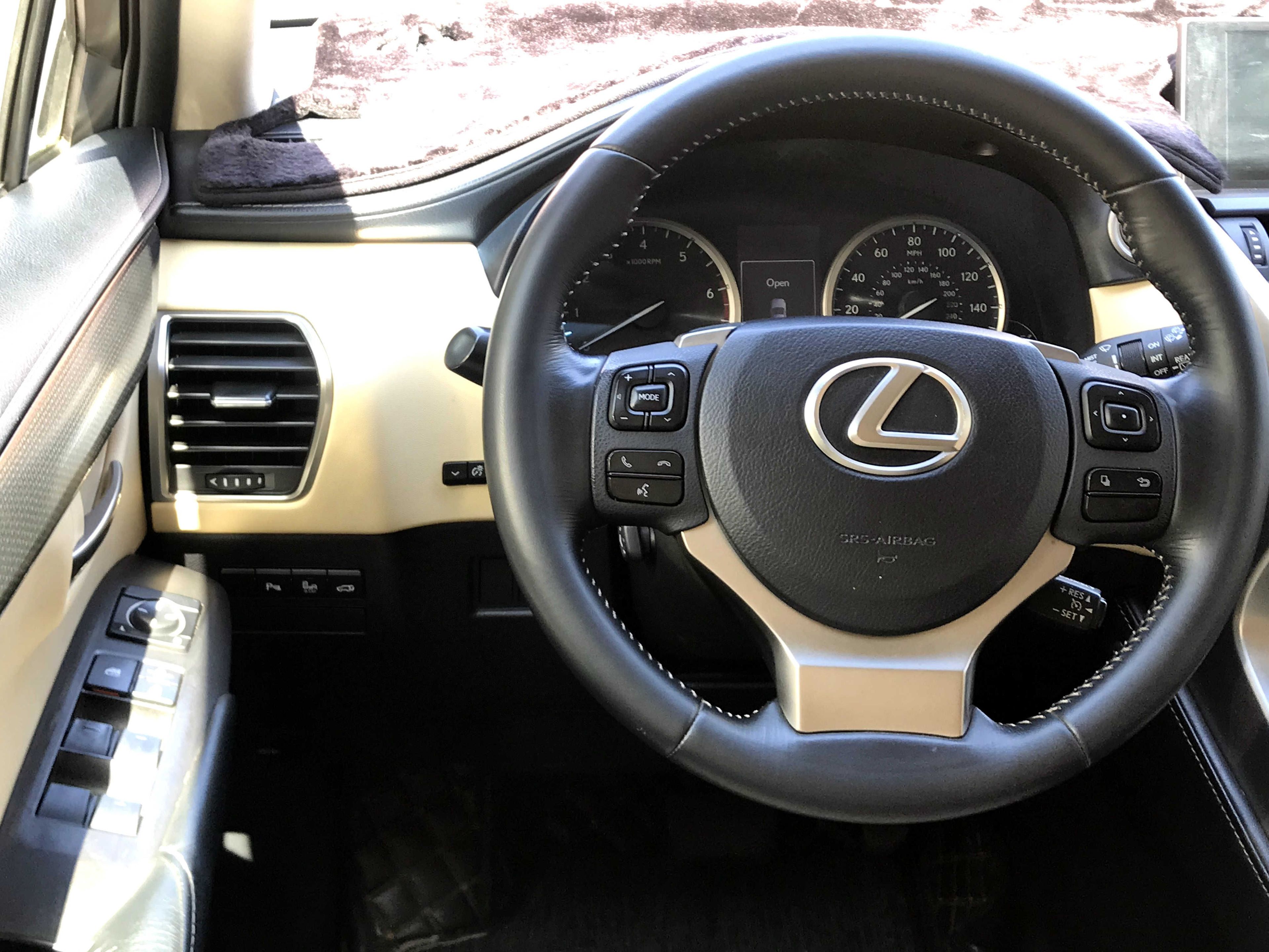 Lexus NX200t 2015