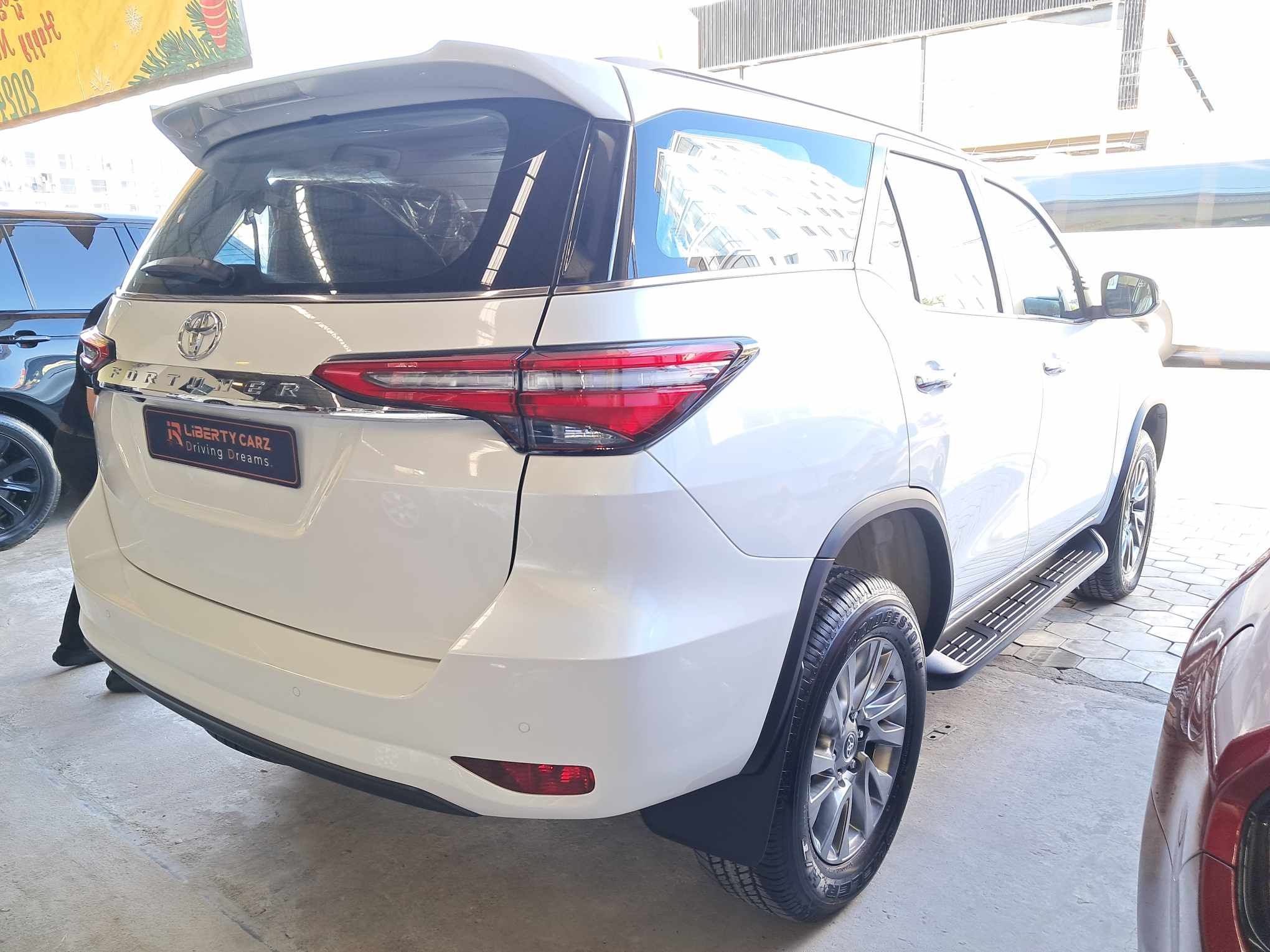 丰田 Fortuner 2023